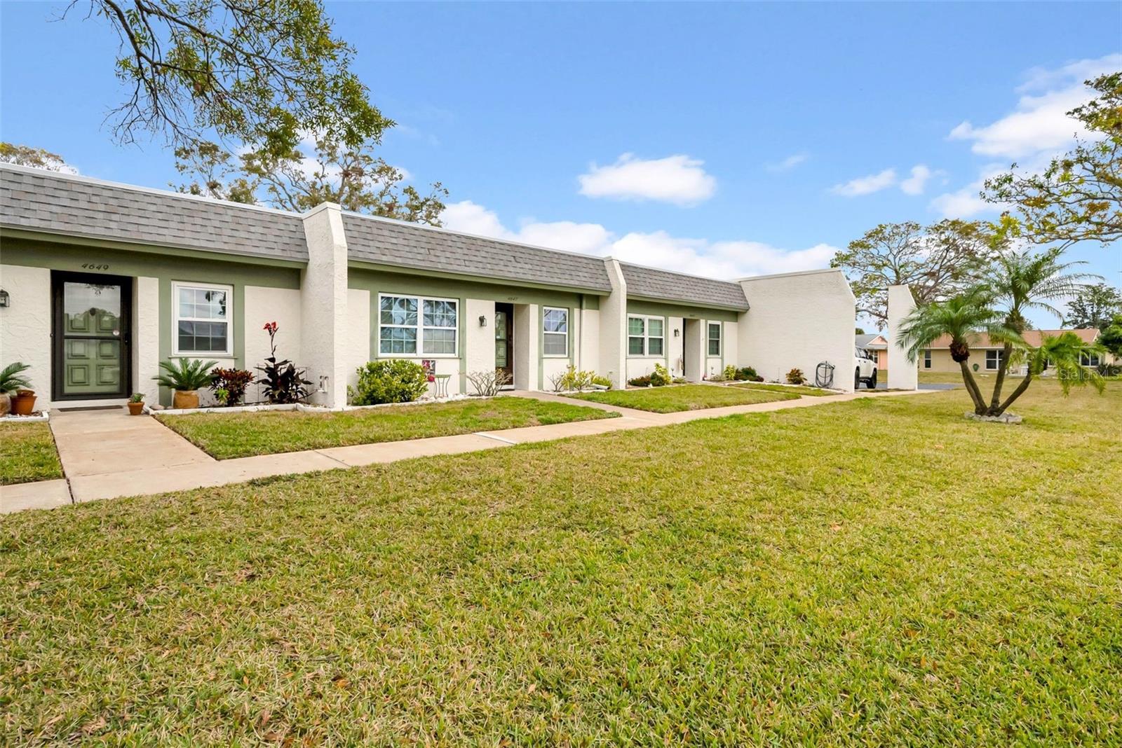 4647 LAKE VILLA DR