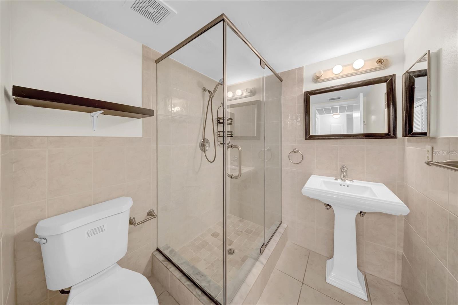 3038 EASTLAND BLVD #F102