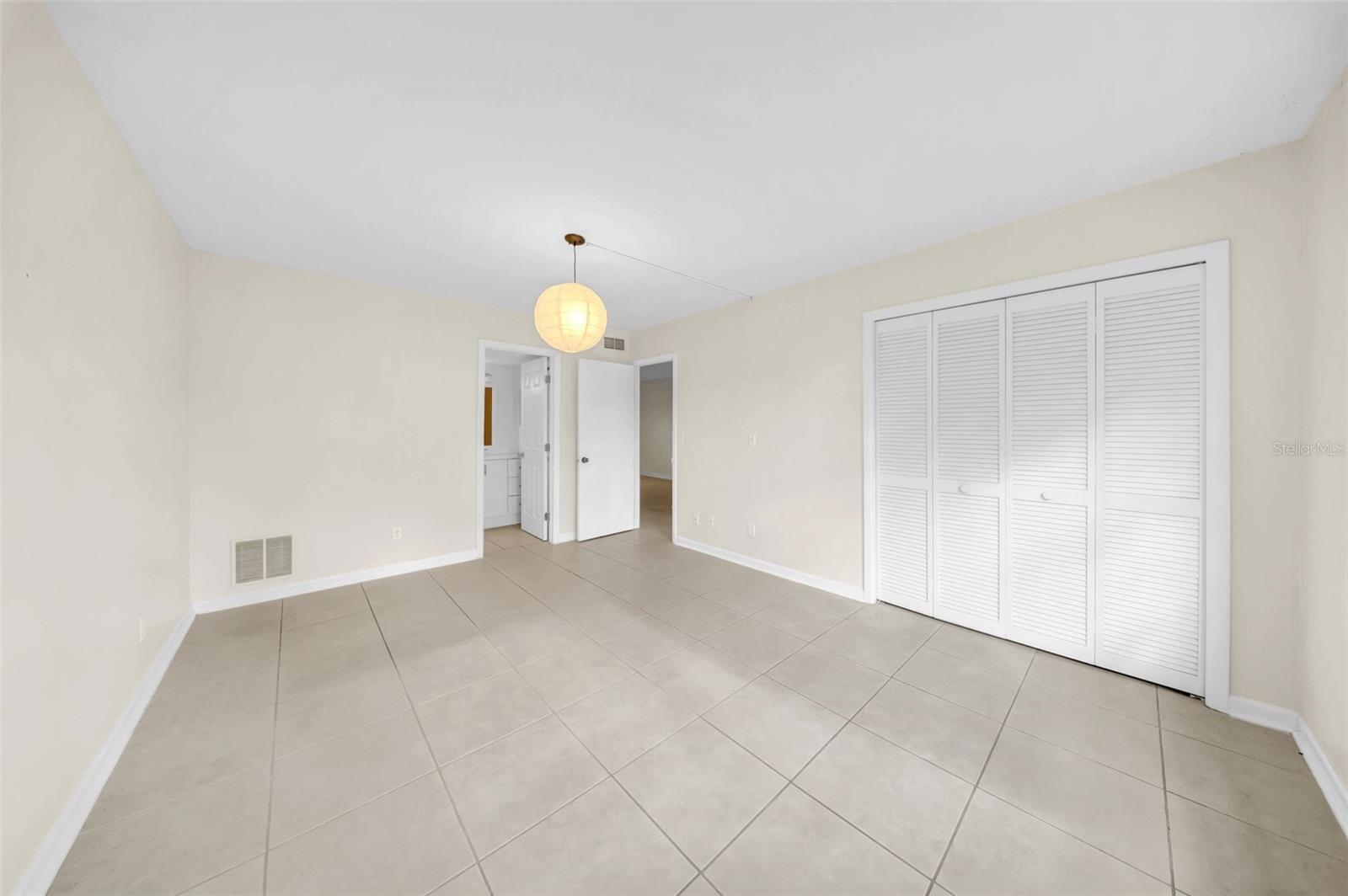 3038 EASTLAND BLVD #F102