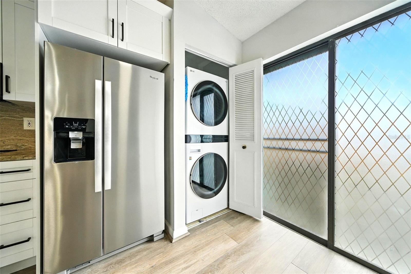 1725 PINE RIDGE WAY E #C