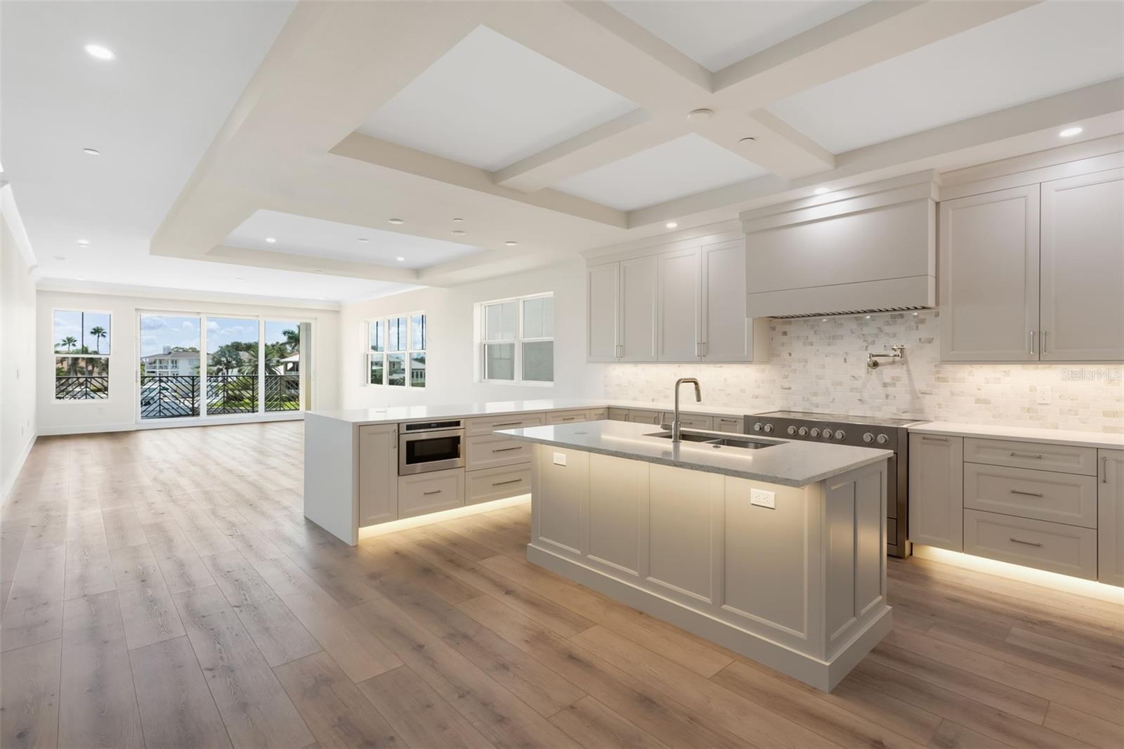 455 PINELLAS BAYWAY S #3B
