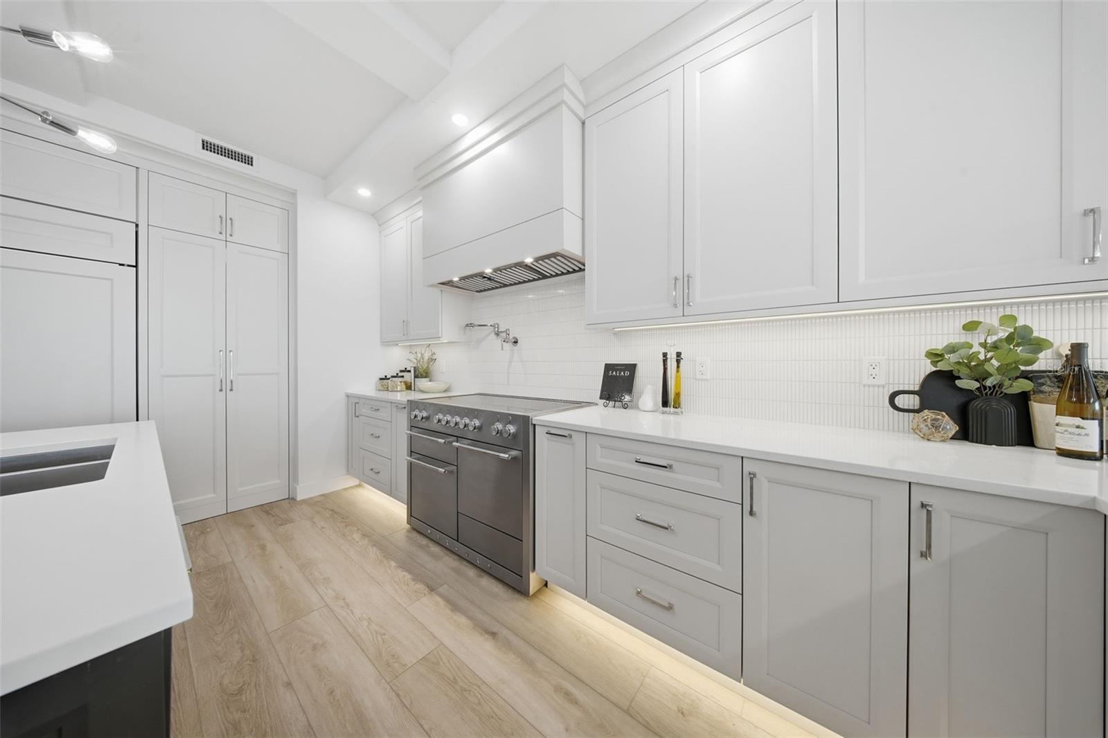 455 PINELLAS BAYWAY S #2A, 2B, 3B, 4A