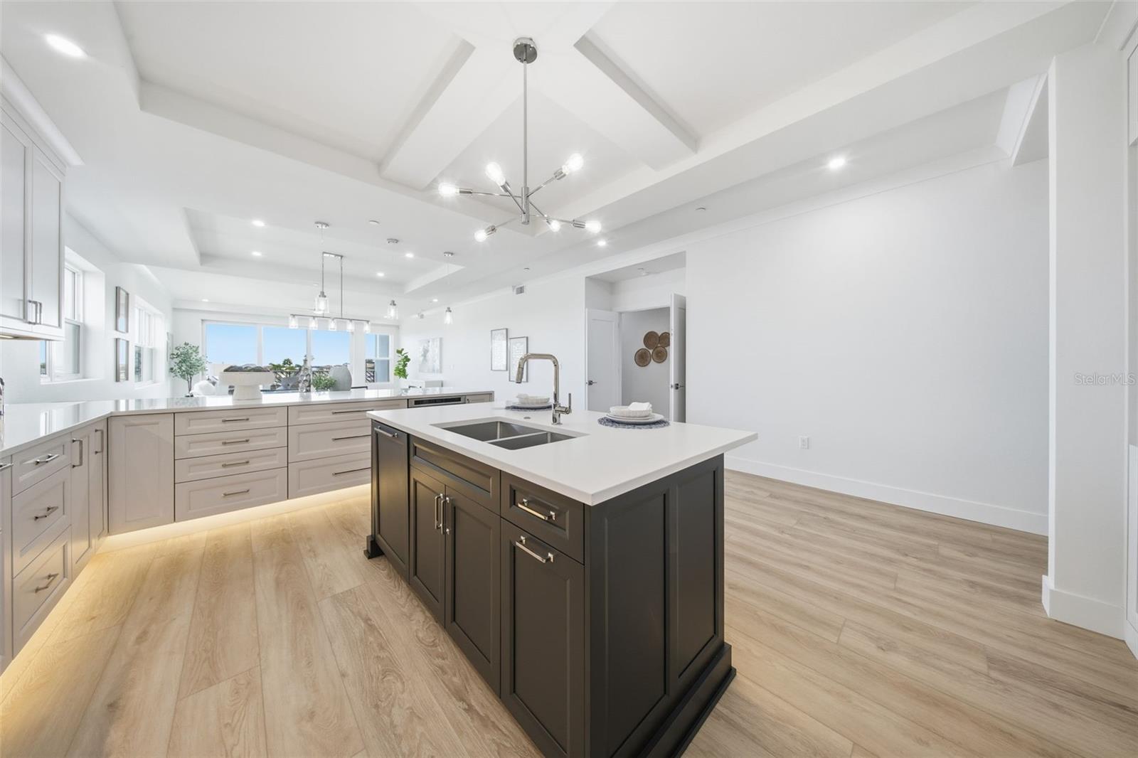 455 PINELLAS BAYWAY S #2A, 2B, 3B, 4A