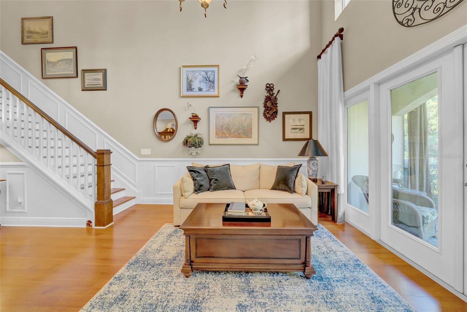 244 VALENCIA CIR