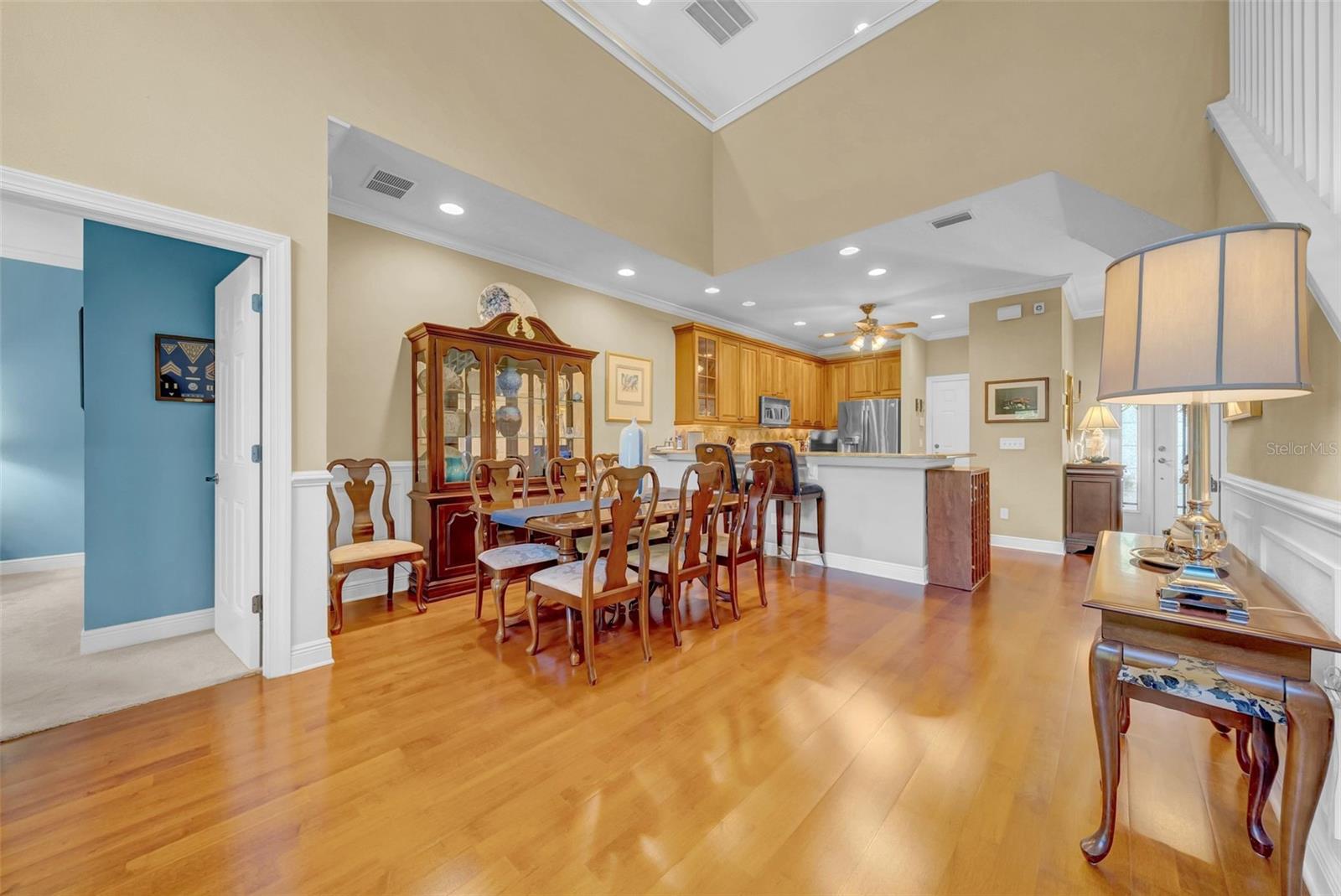 244 VALENCIA CIR
