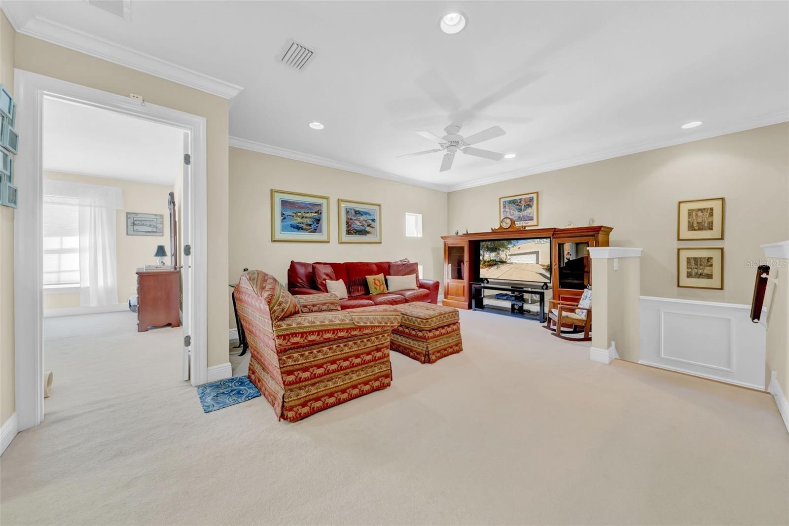 244 VALENCIA CIR