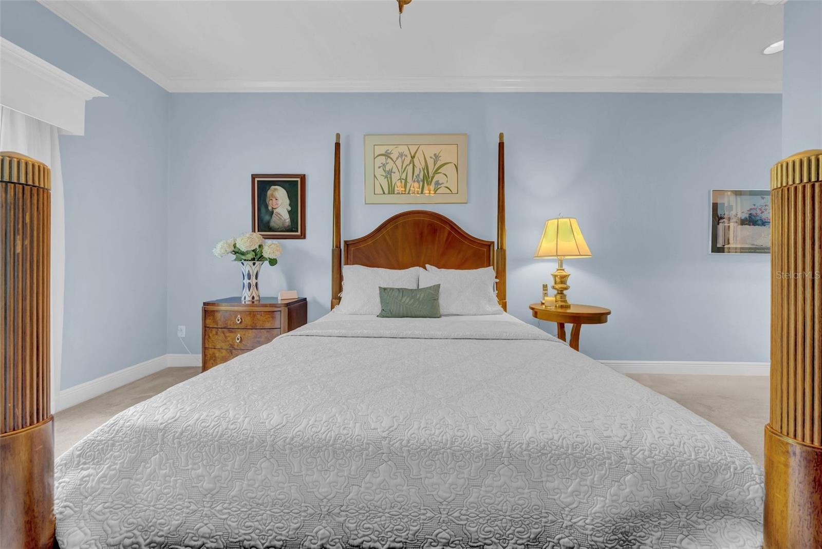 244 VALENCIA CIR