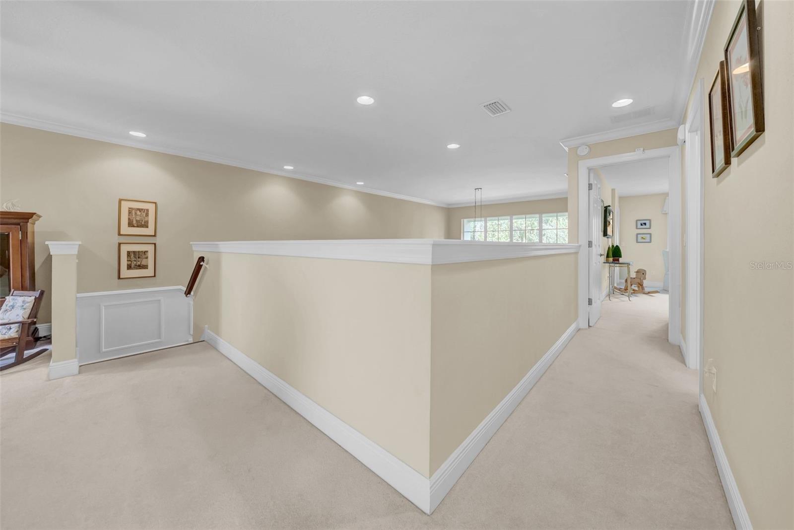 244 VALENCIA CIR