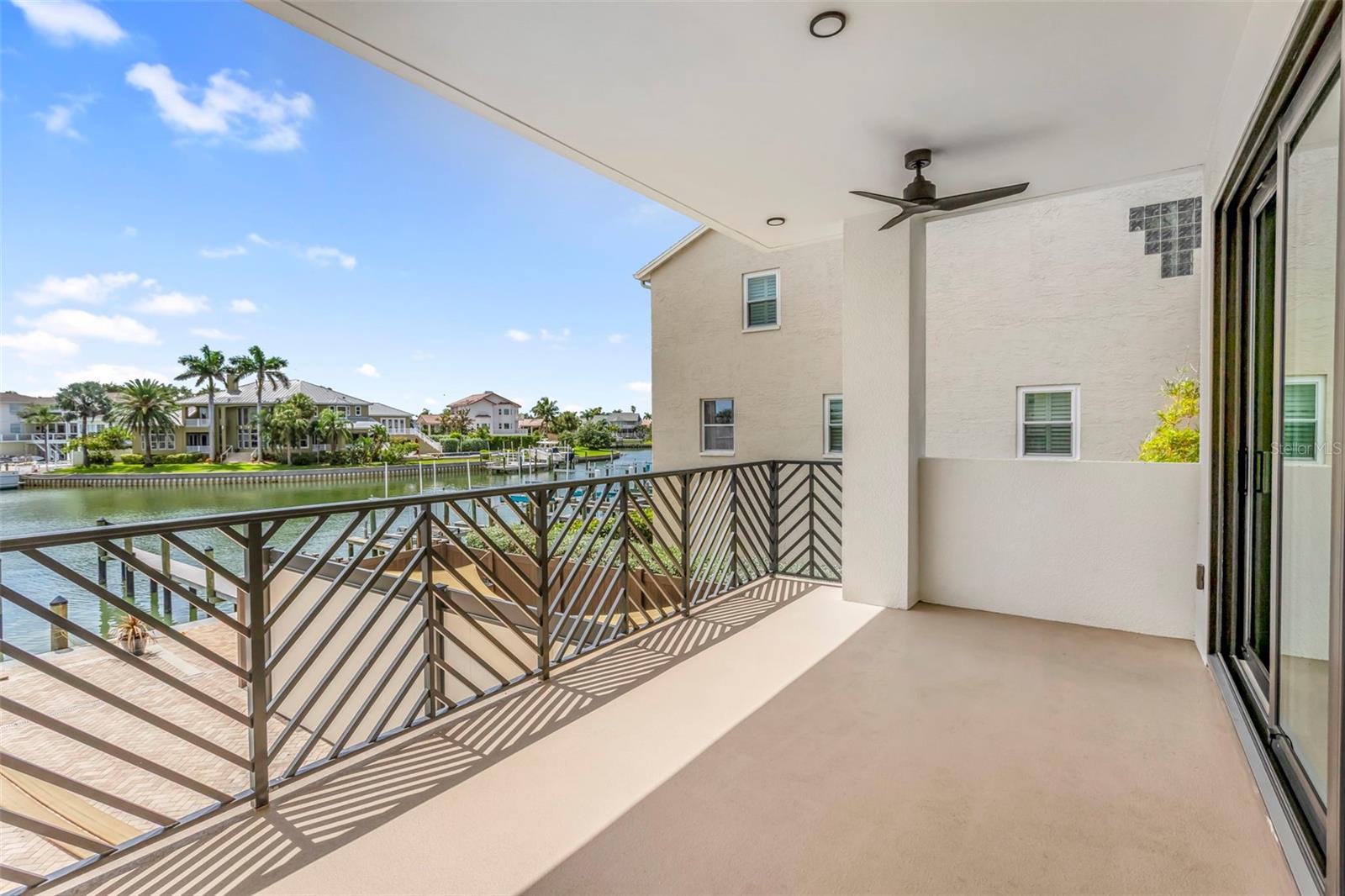 455 PINELLAS BAYWAY S #2B