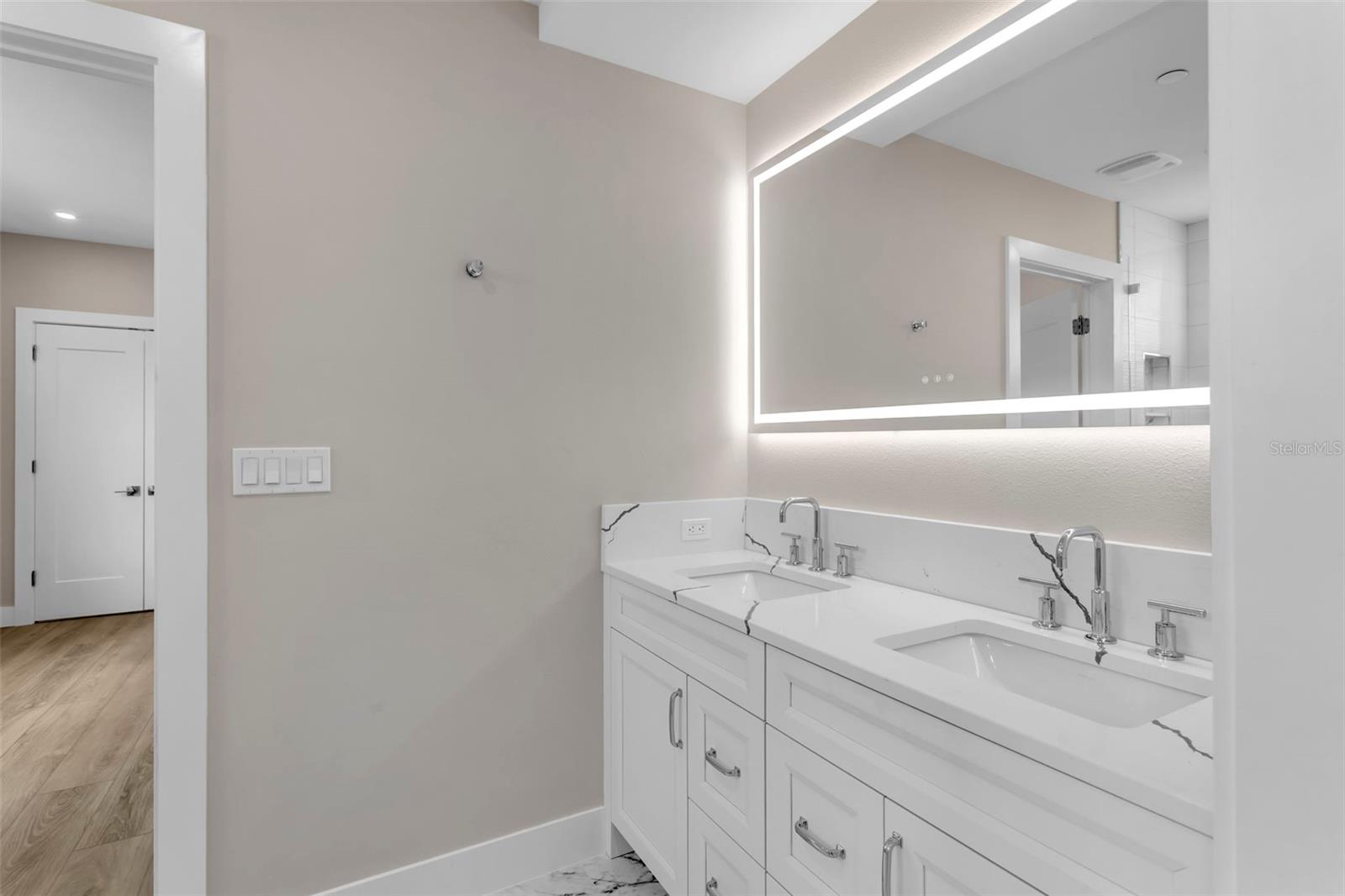 455 PINELLAS BAYWAY S #2B