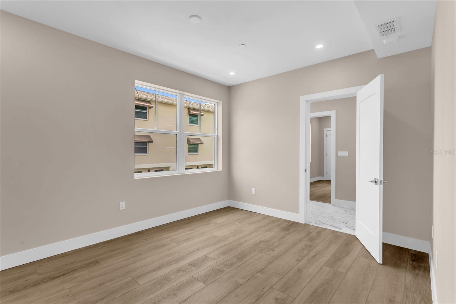 455 PINELLAS BAYWAY S #2B