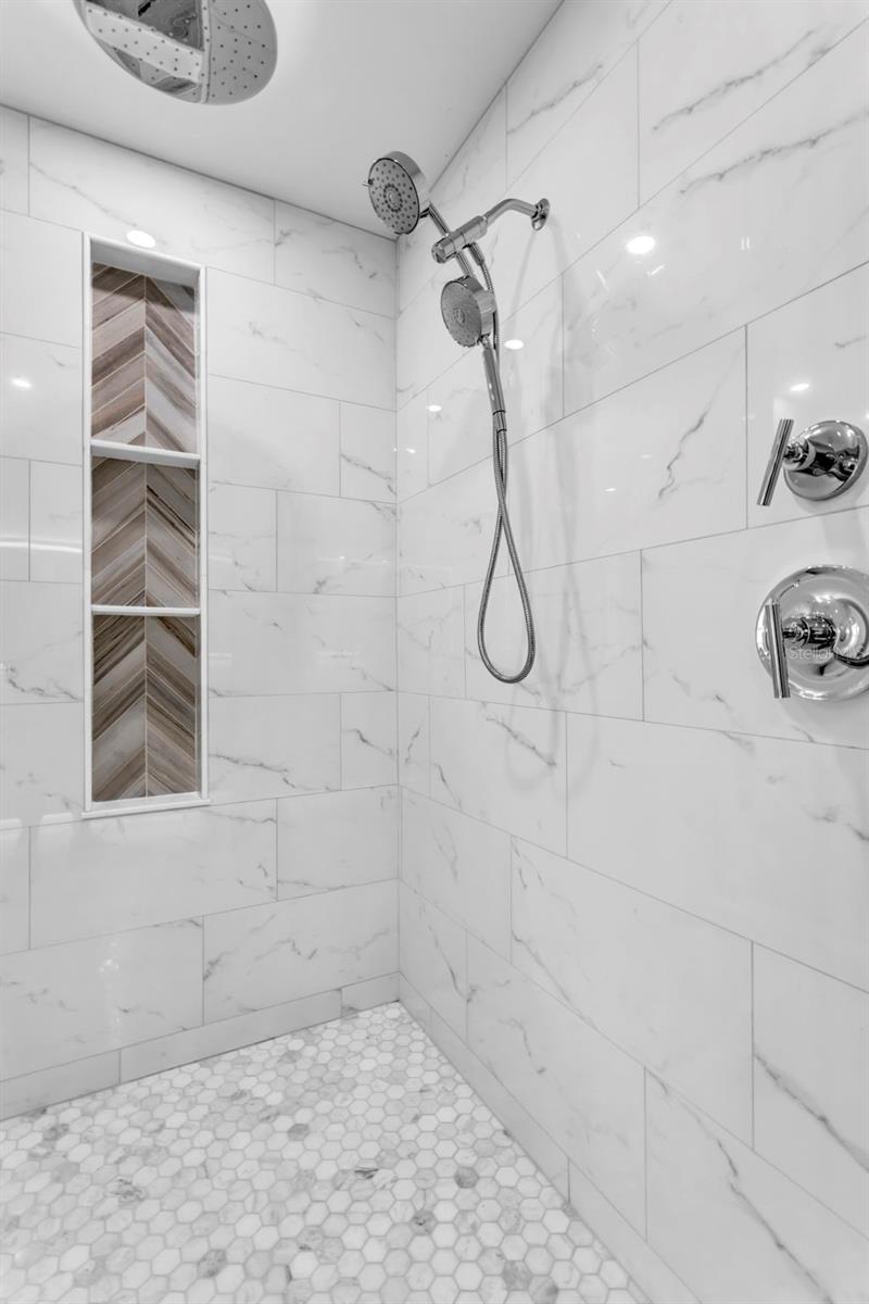 455 PINELLAS BAYWAY S #2B