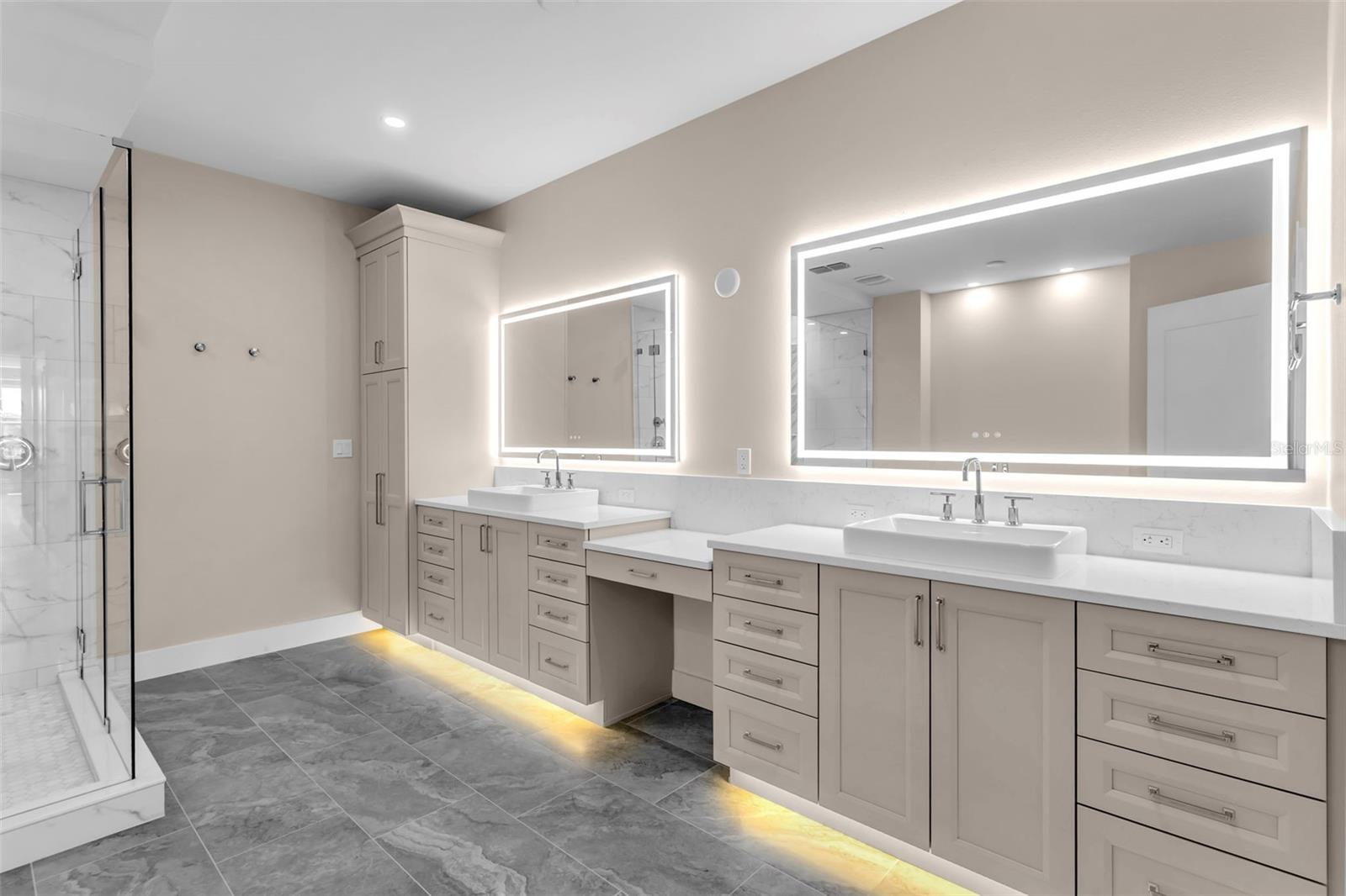 455 PINELLAS BAYWAY S #2B