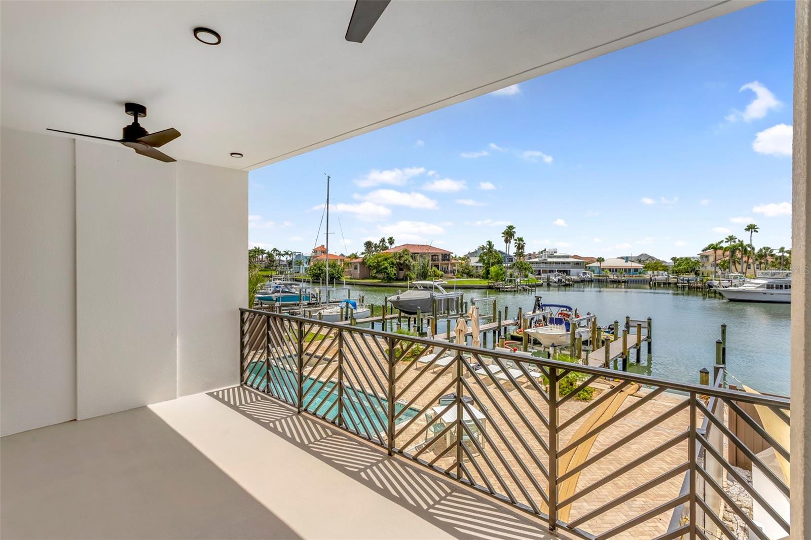 455 PINELLAS BAYWAY S #2B