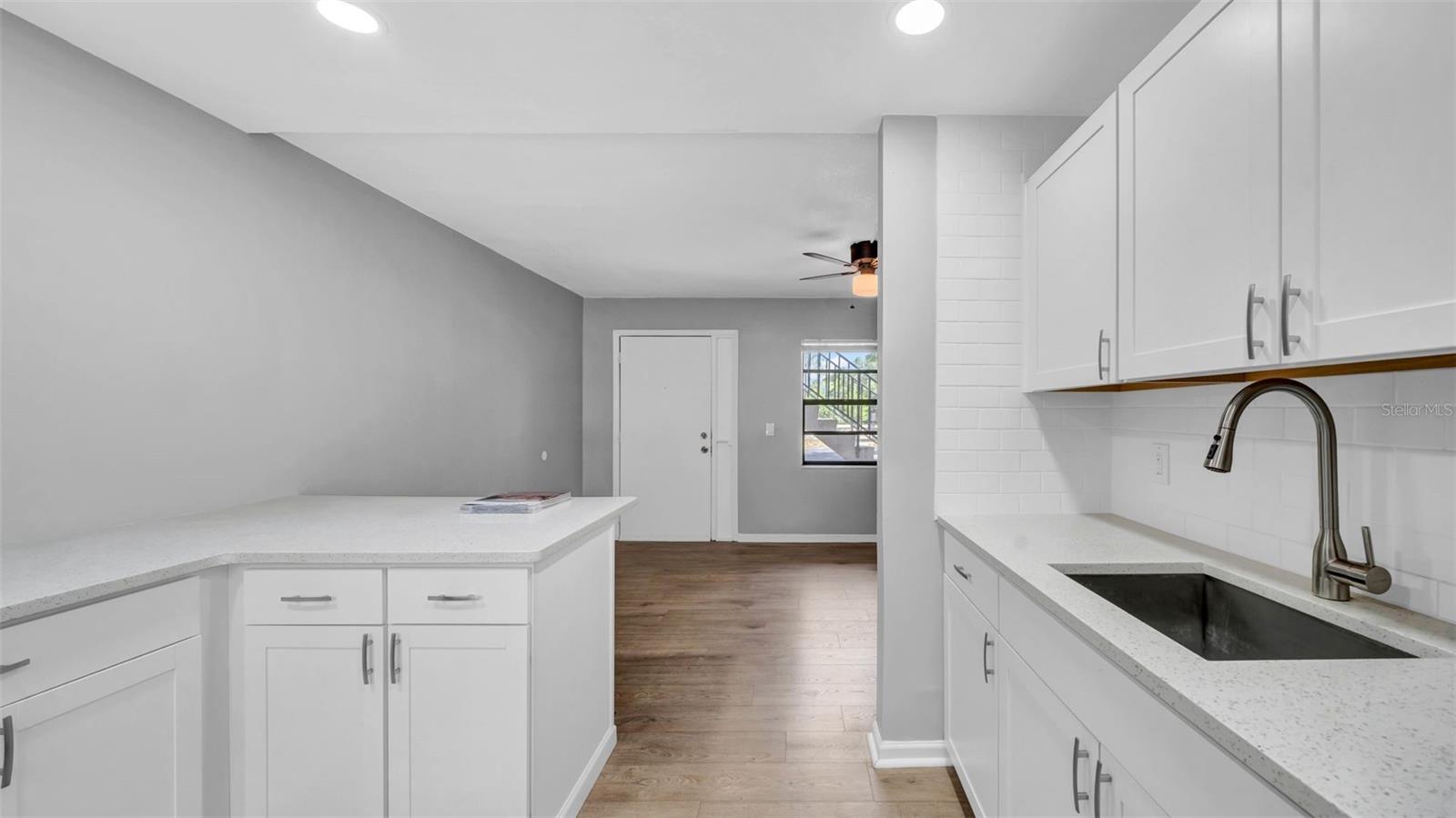 2122 BRADFORD ST #505