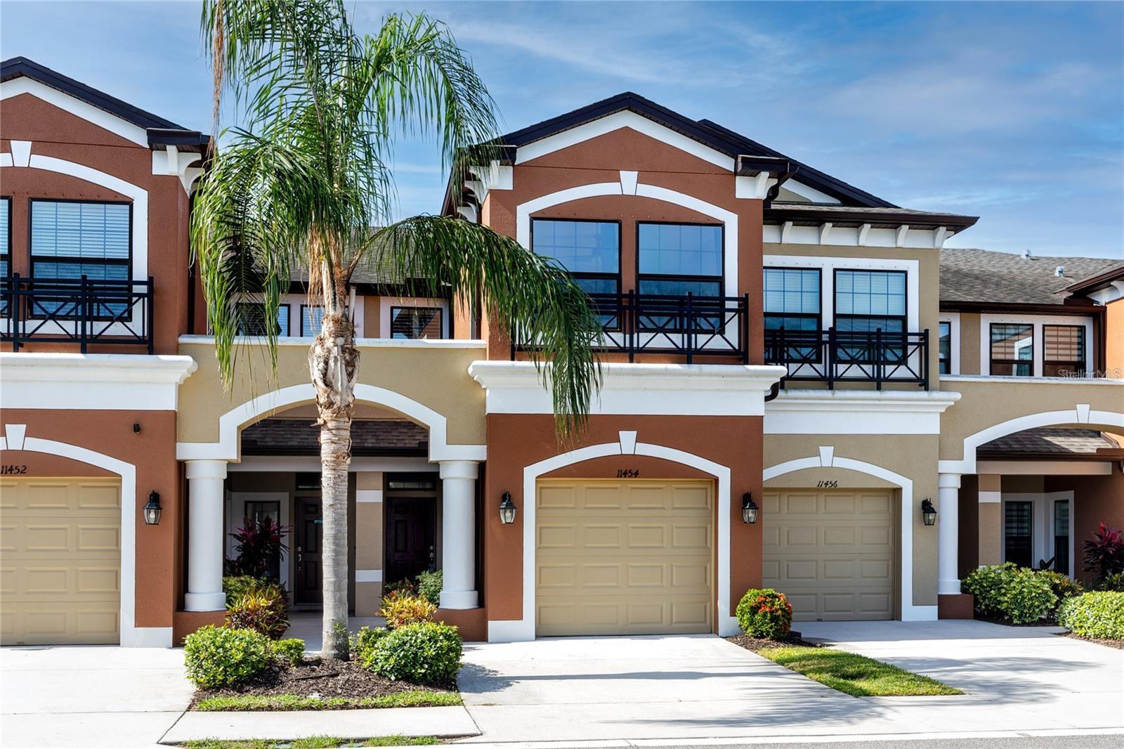 11454 CROWNED SPARROW LN