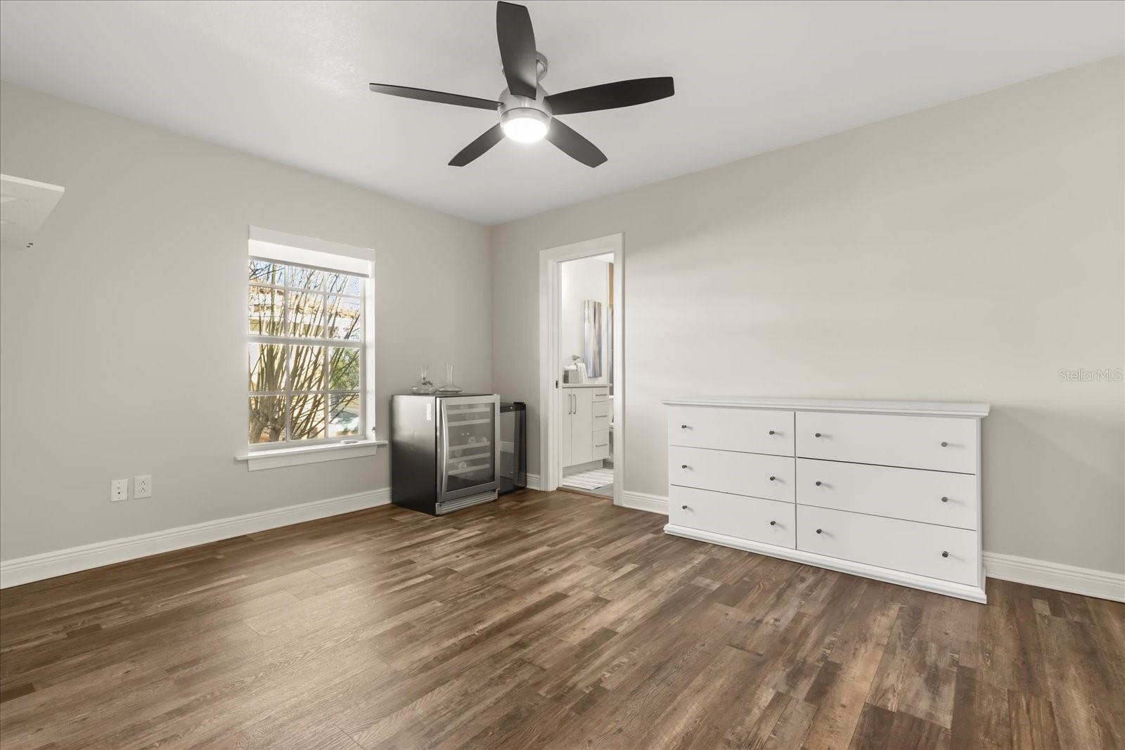171 VALENCIA CIR