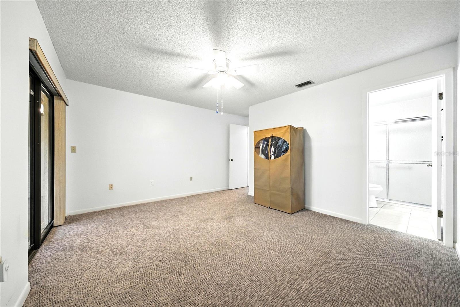 1725 PINE RIDGE WAY E #518E