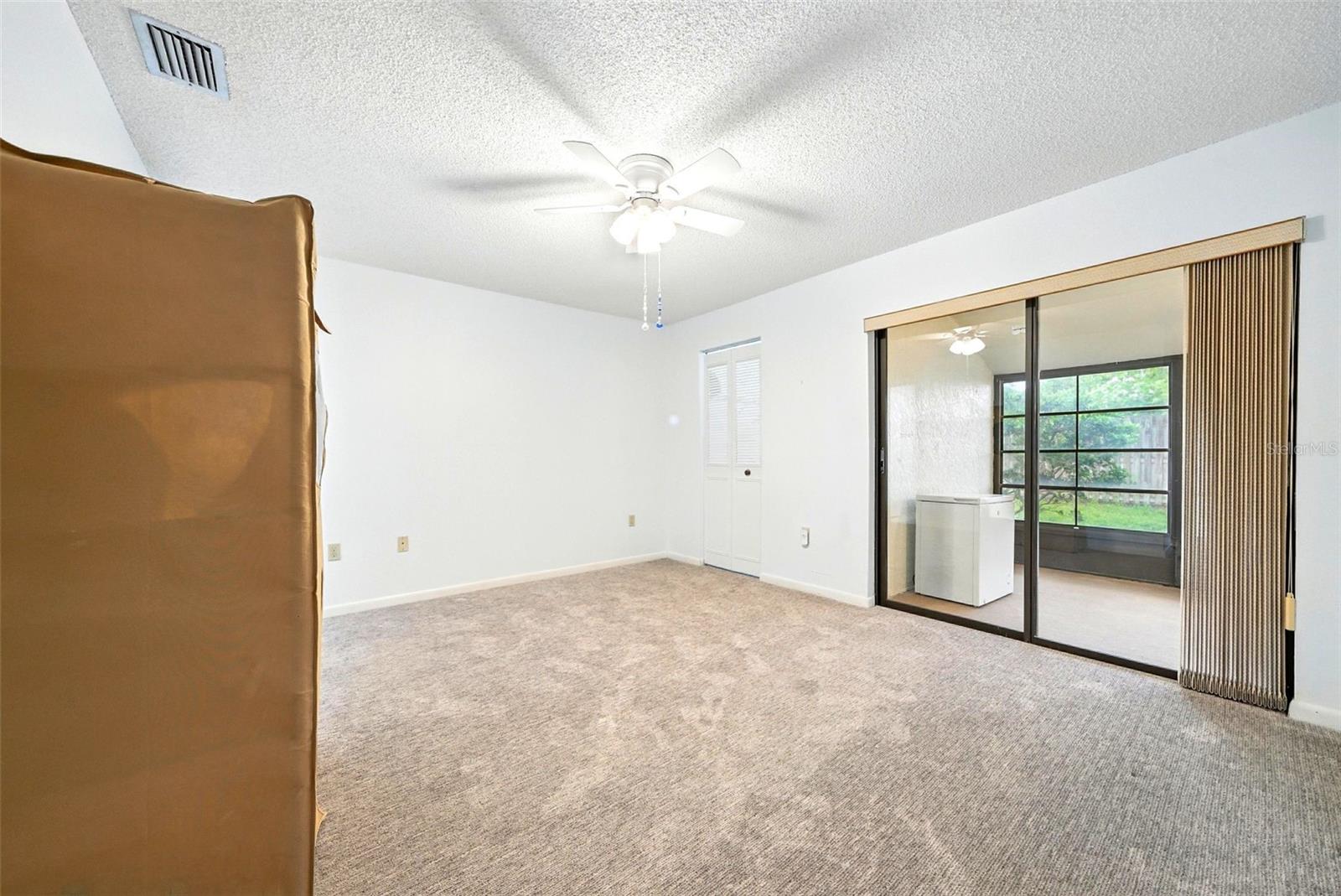 1725 PINE RIDGE WAY E #518E