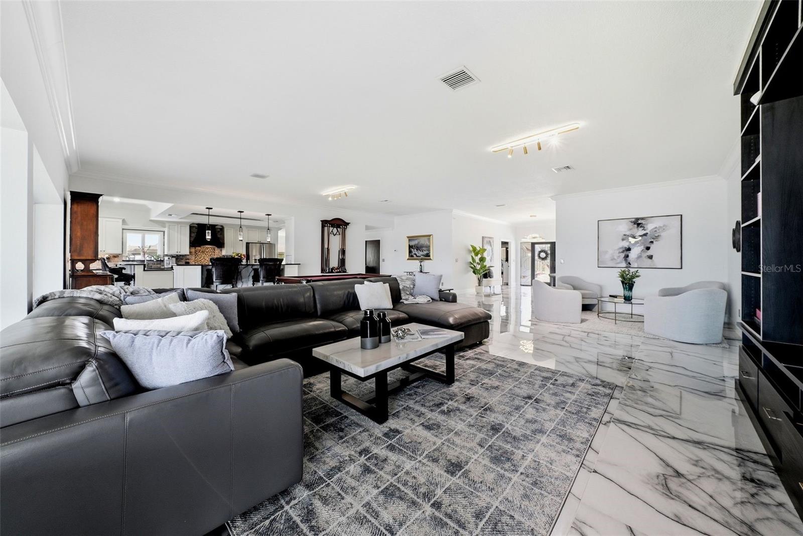 5207 BAY STATE RD
