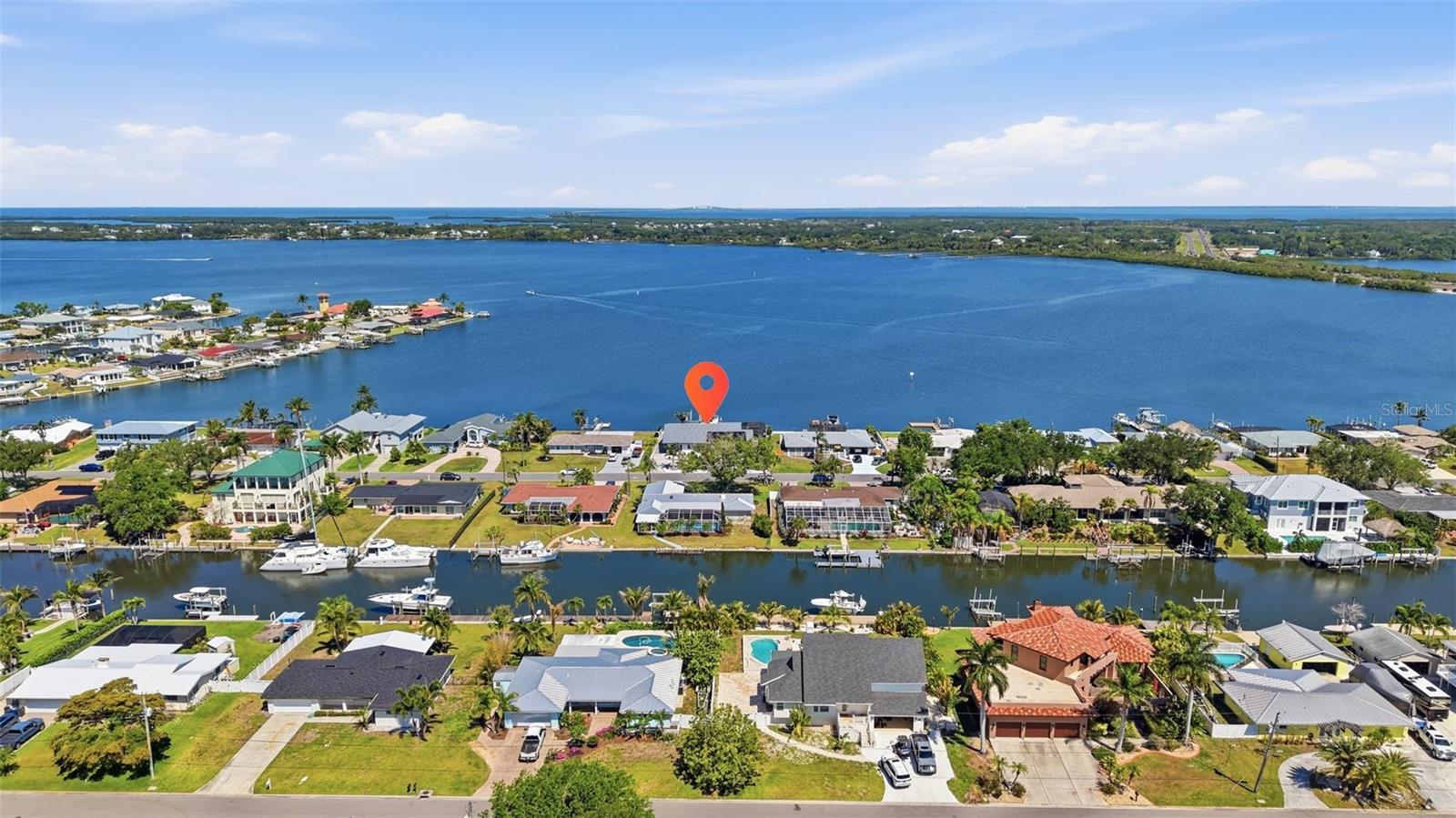 5207 BAY STATE RD