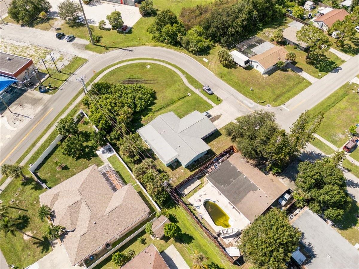300 & 302 BRIARWOOD RD