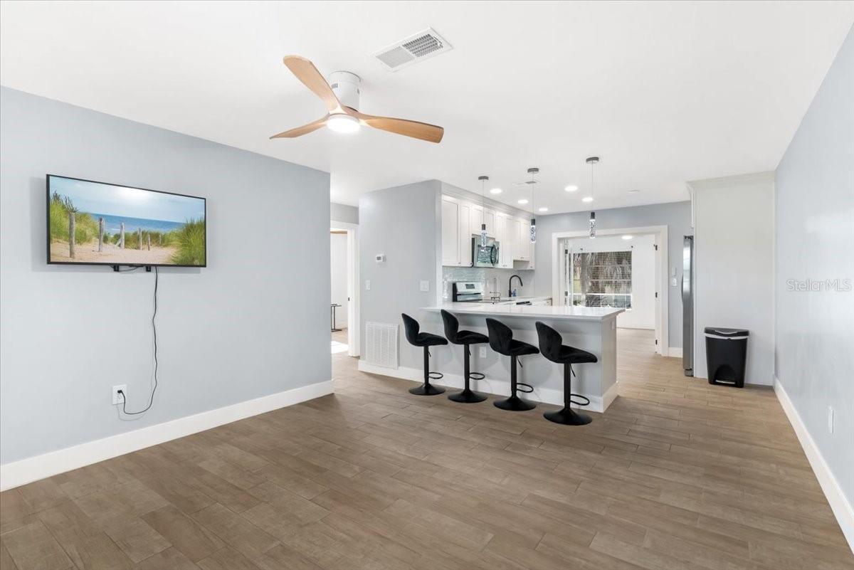 300 & 302 BRIARWOOD RD