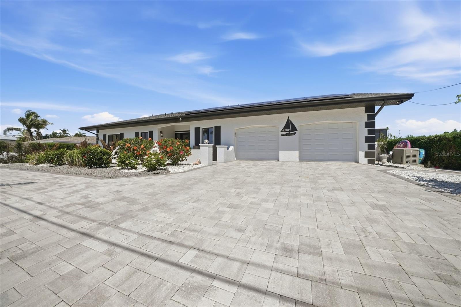 5207 BAY STATE RD