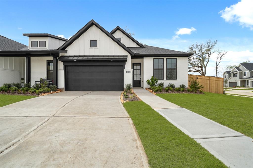 10310 Tranquil Lake Drive