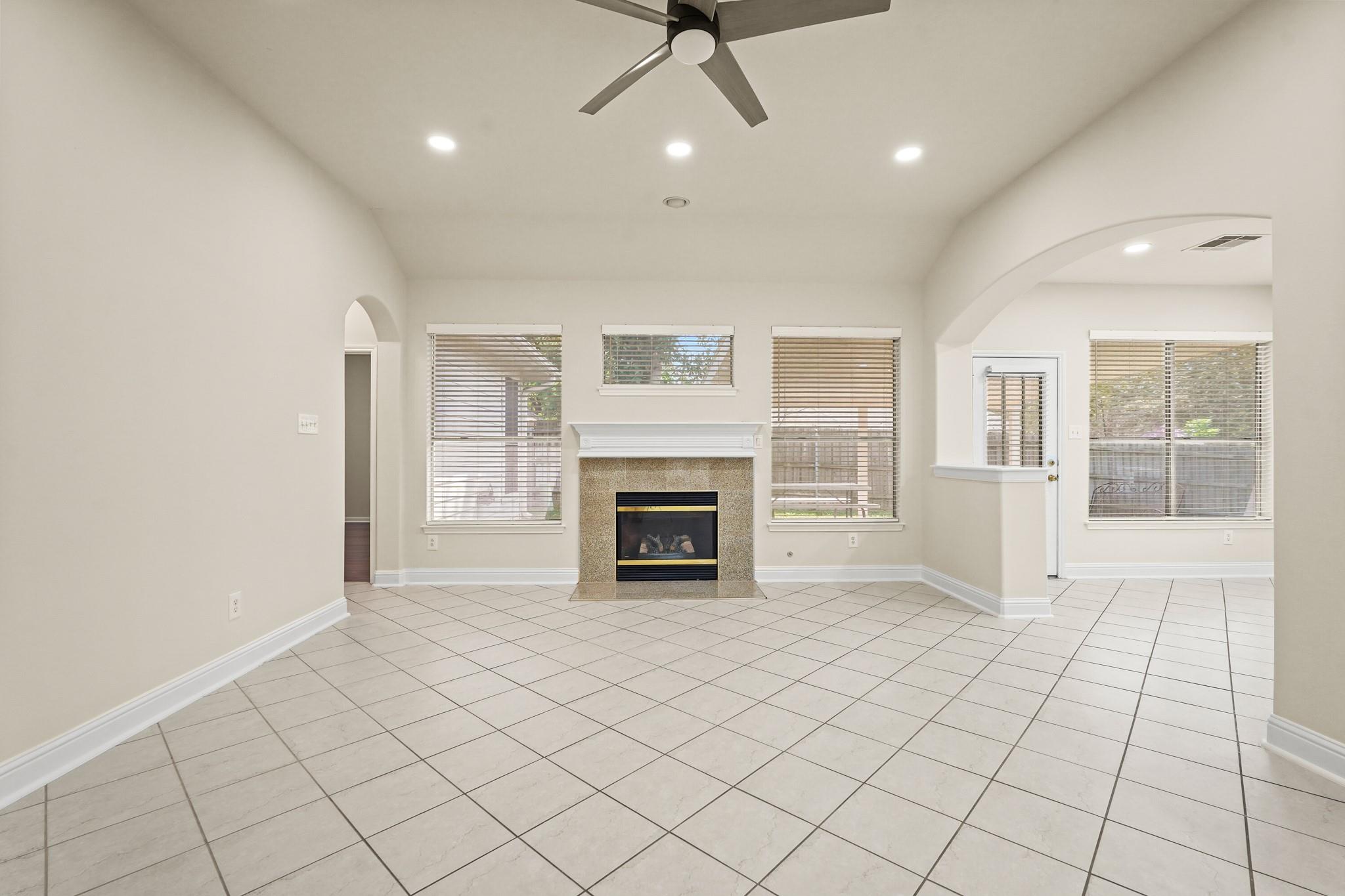 3519 Stratford Plaza Lane