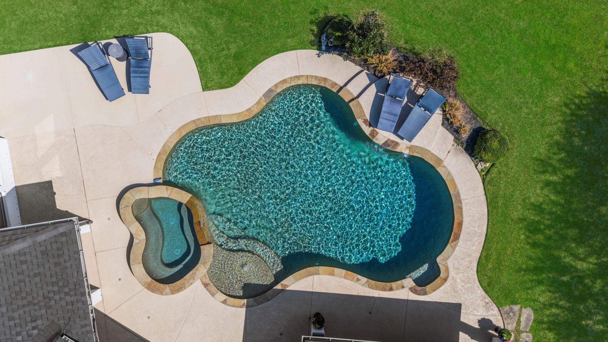 9227 Turtle Pond Lane