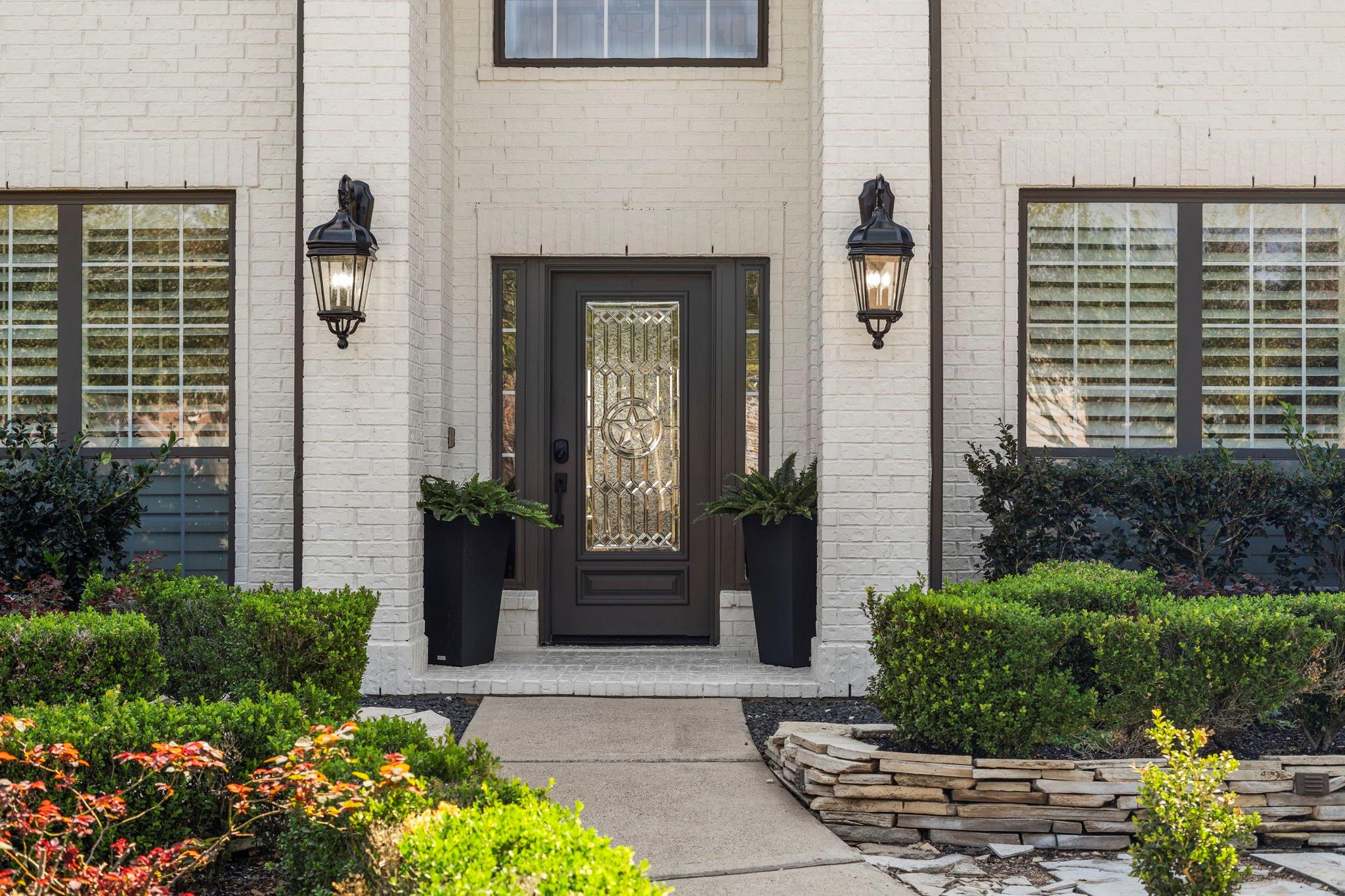 9227 Turtle Pond Lane