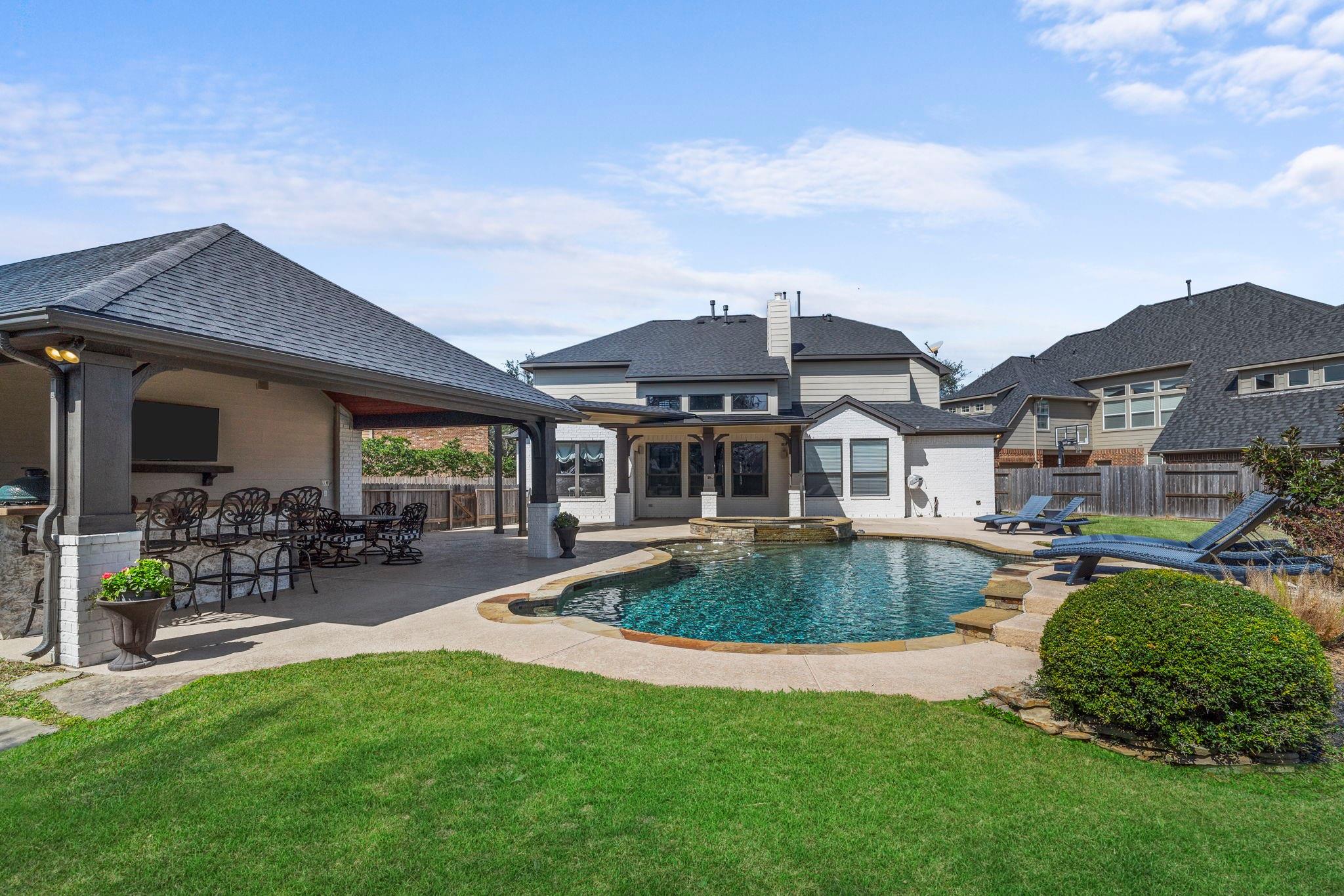 9227 Turtle Pond Lane