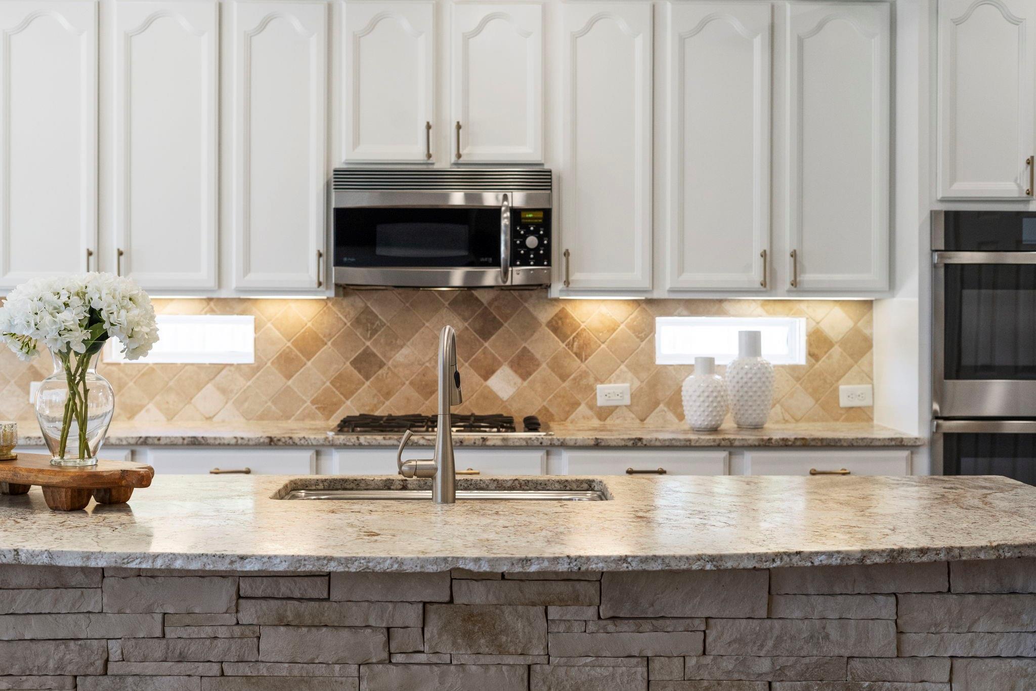 9227 Turtle Pond Lane