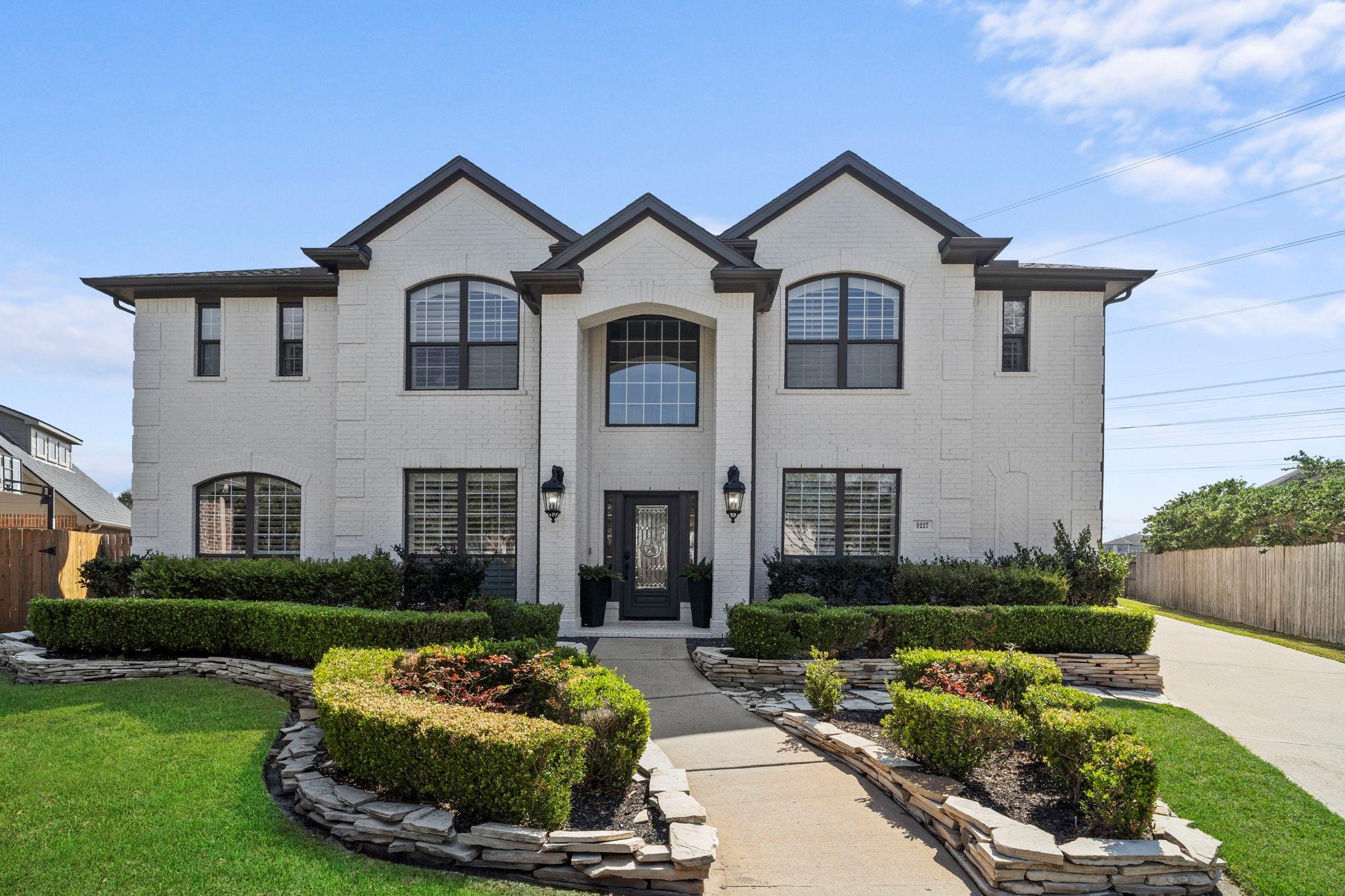 9227 Turtle Pond Lane