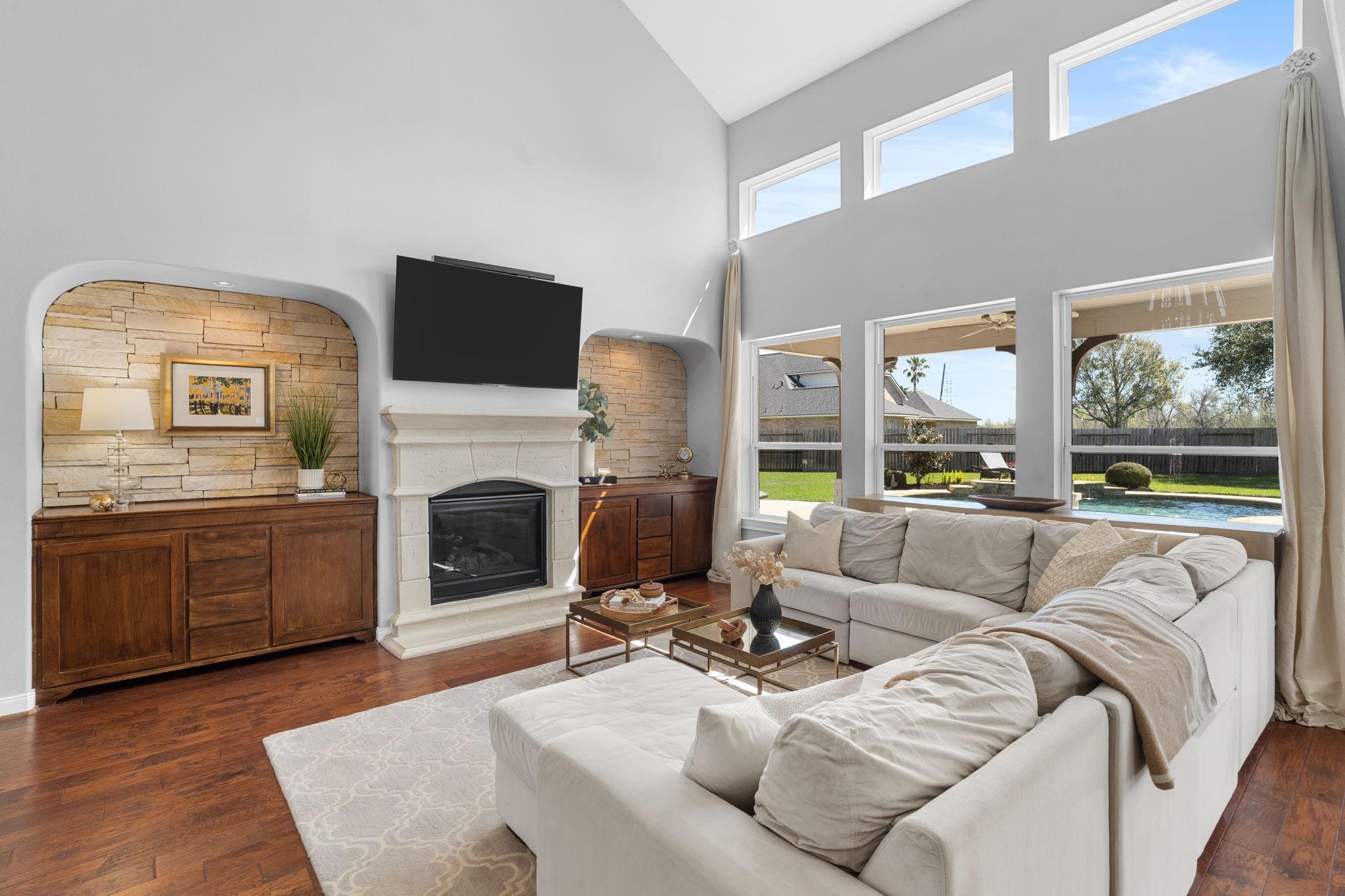 9227 Turtle Pond Lane