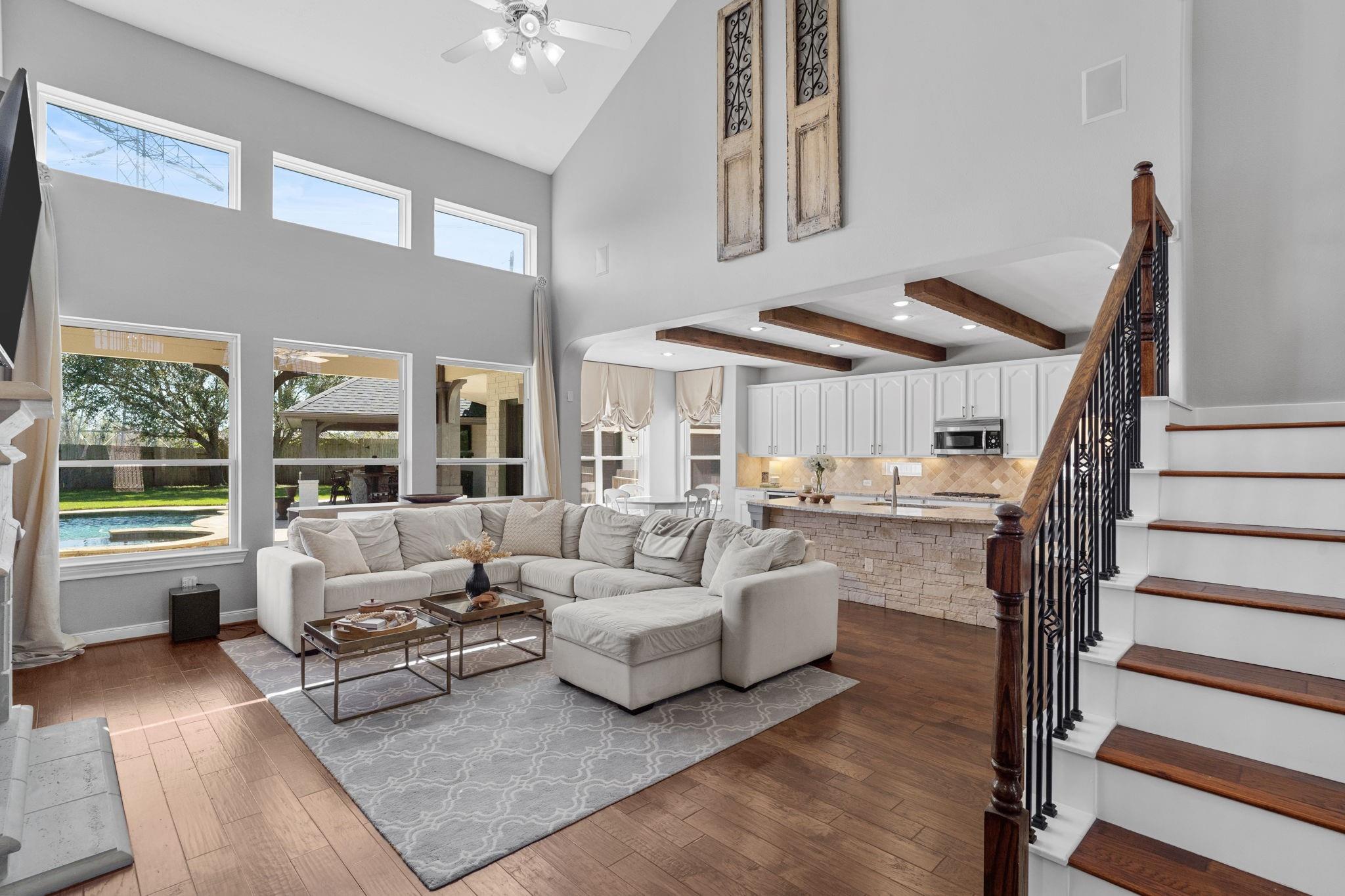 9227 Turtle Pond Lane