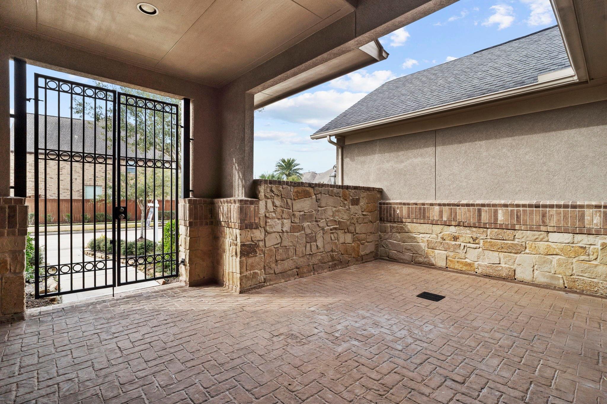 2102 Old Town Drive