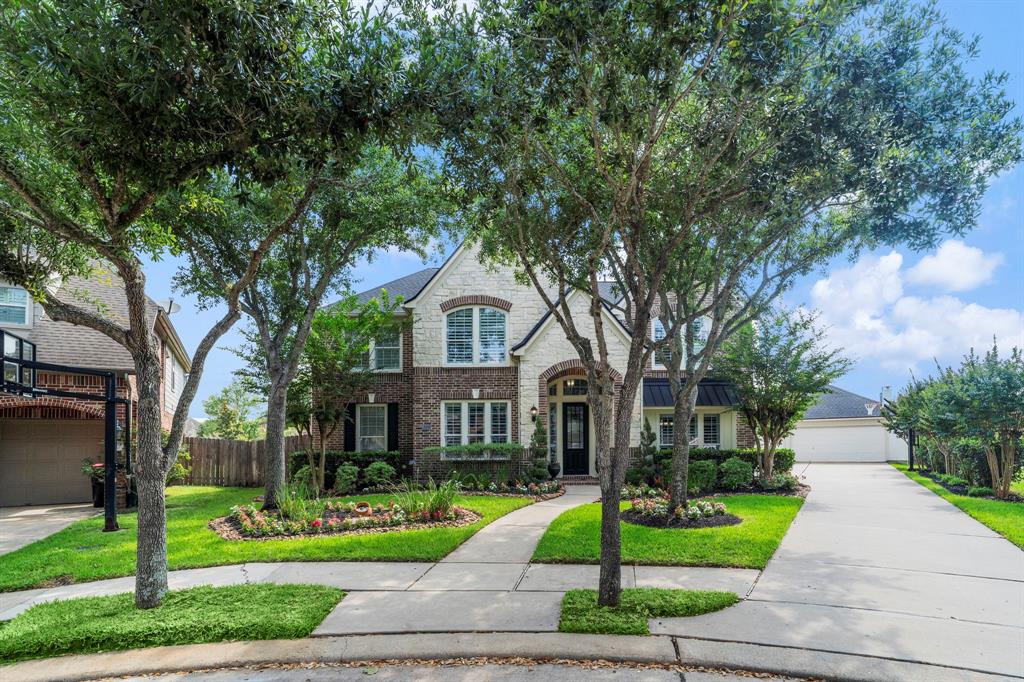 8323 Talons Way