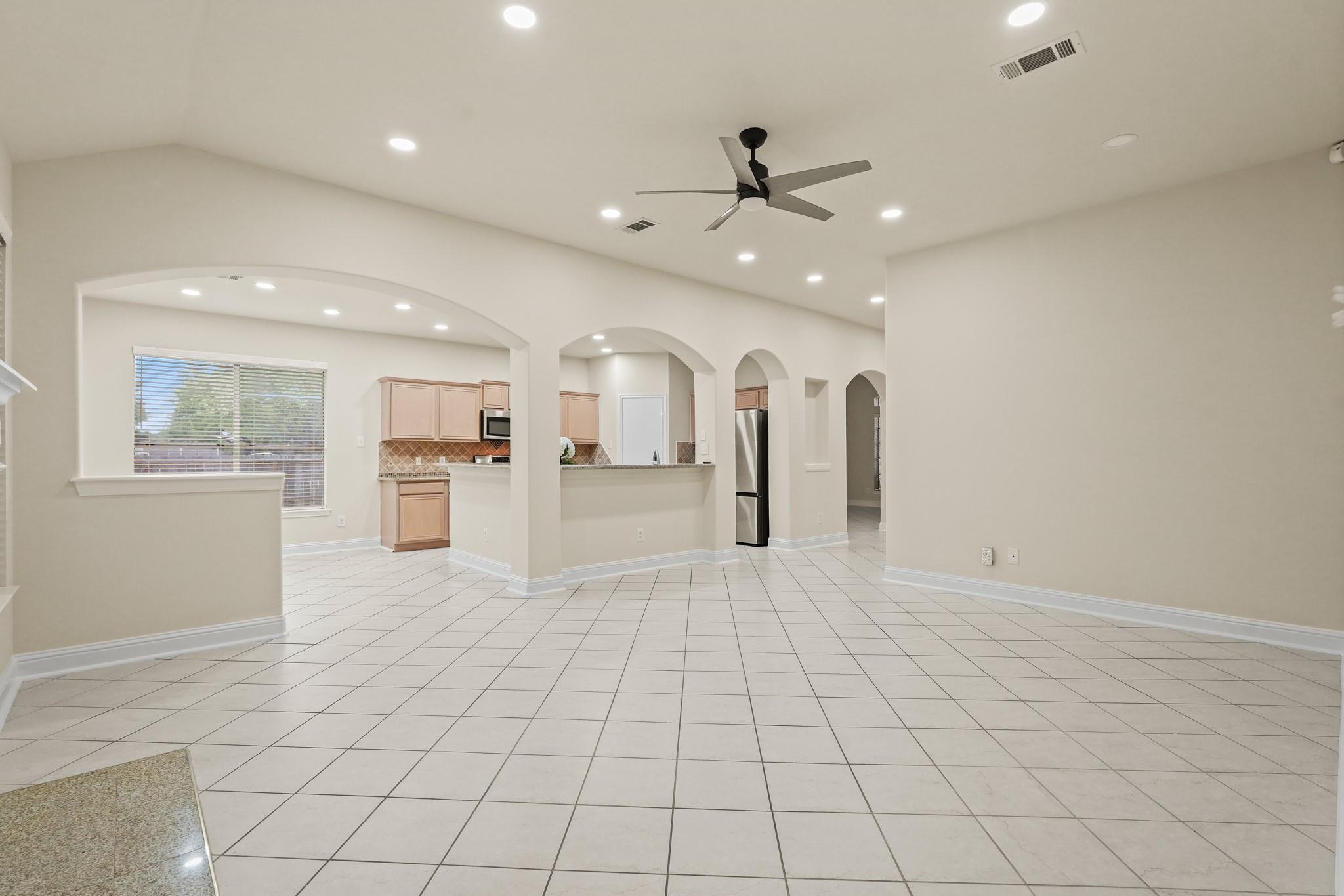 3519 Stratford Plaza Lane