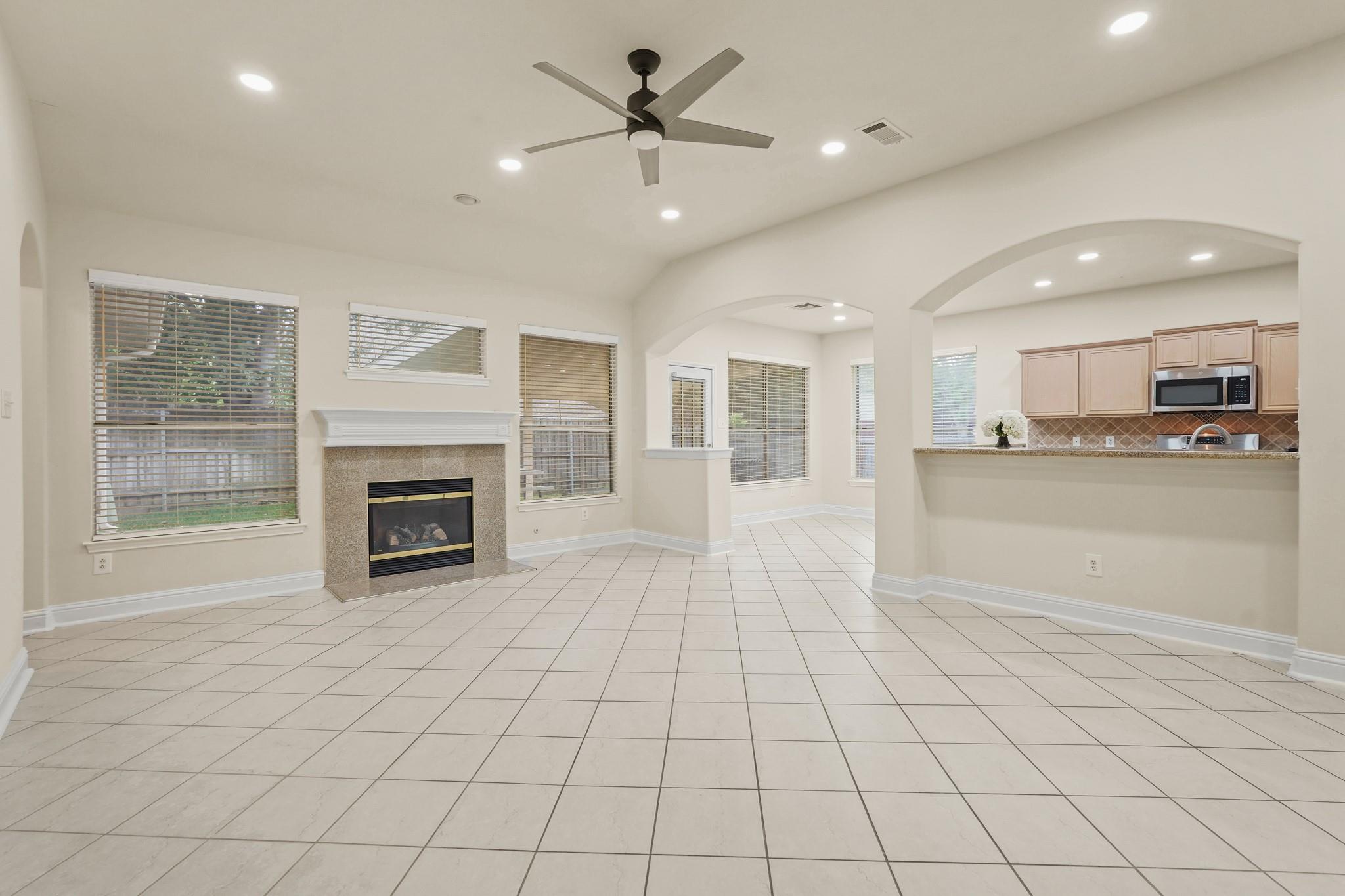 3519 Stratford Plaza Lane