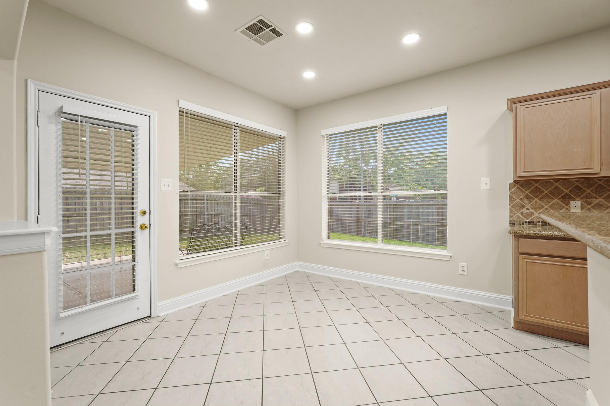 3519 Stratford Plaza Lane