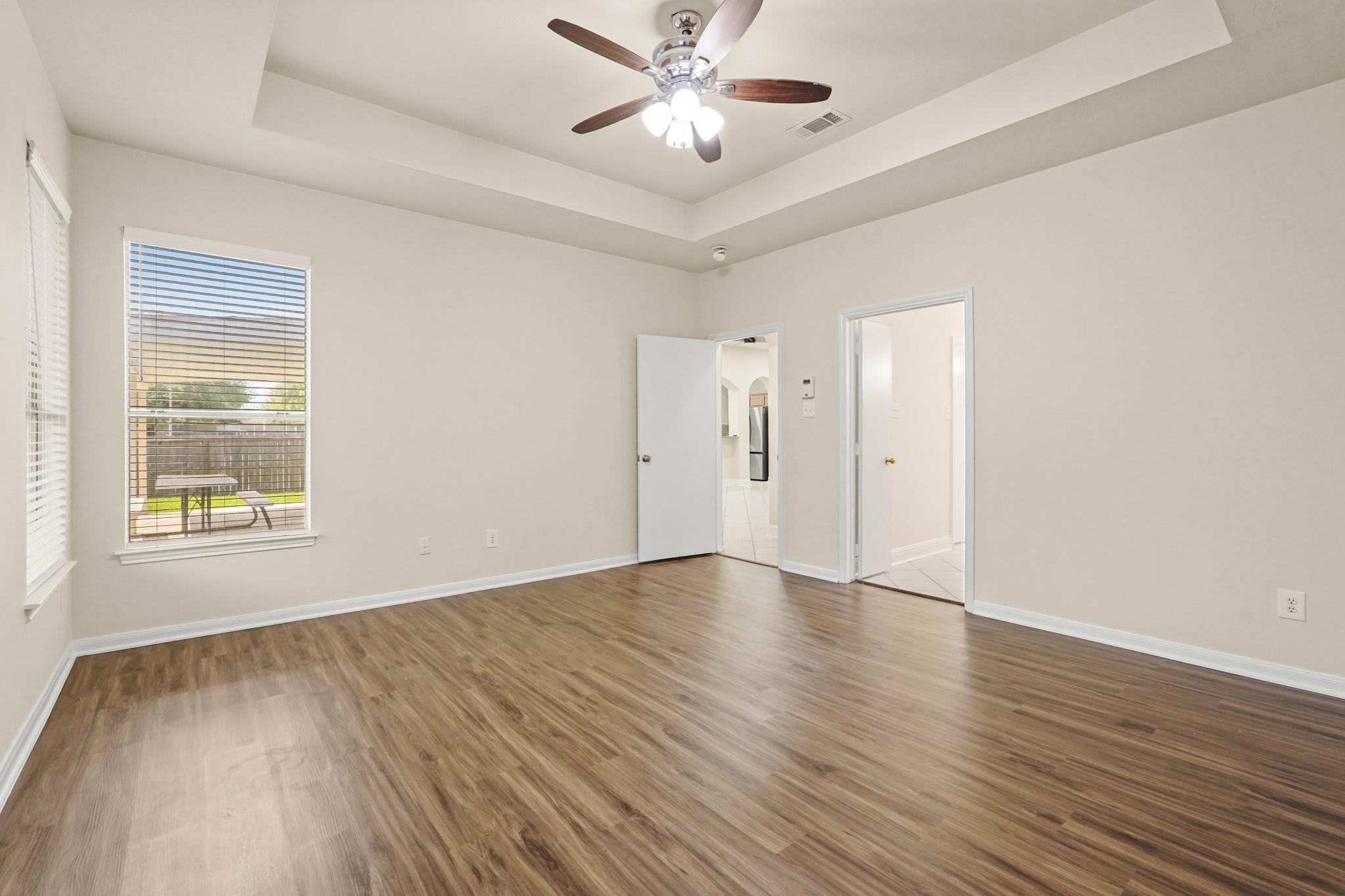 3519 Stratford Plaza Lane