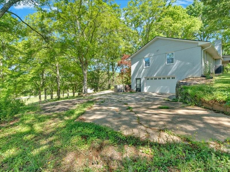 1141 Buchanan Highway