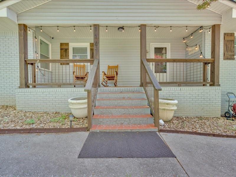 1141 Buchanan Highway