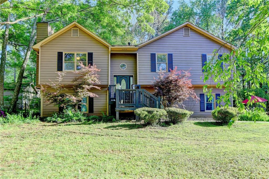 155 Hollyberry Drive