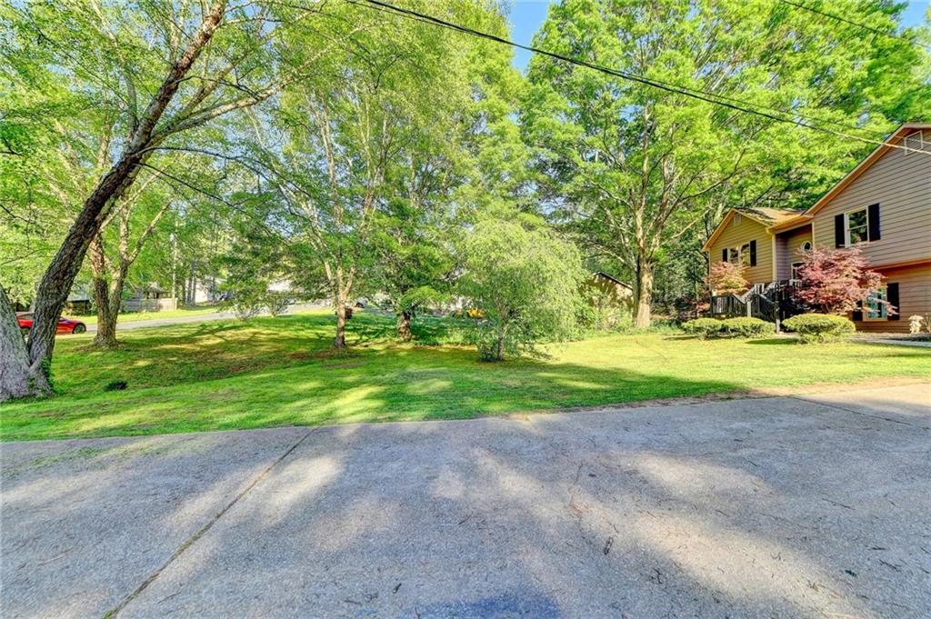 155 Hollyberry Drive