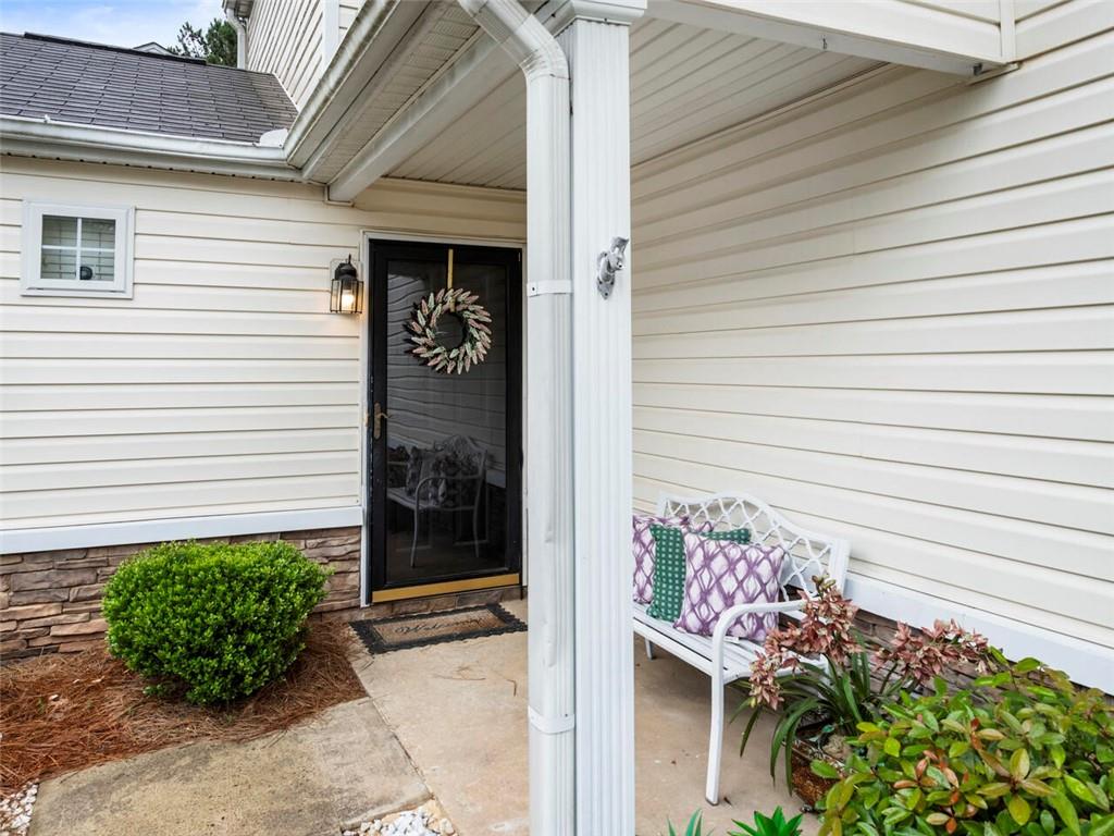 364 Windcroft Circle NW