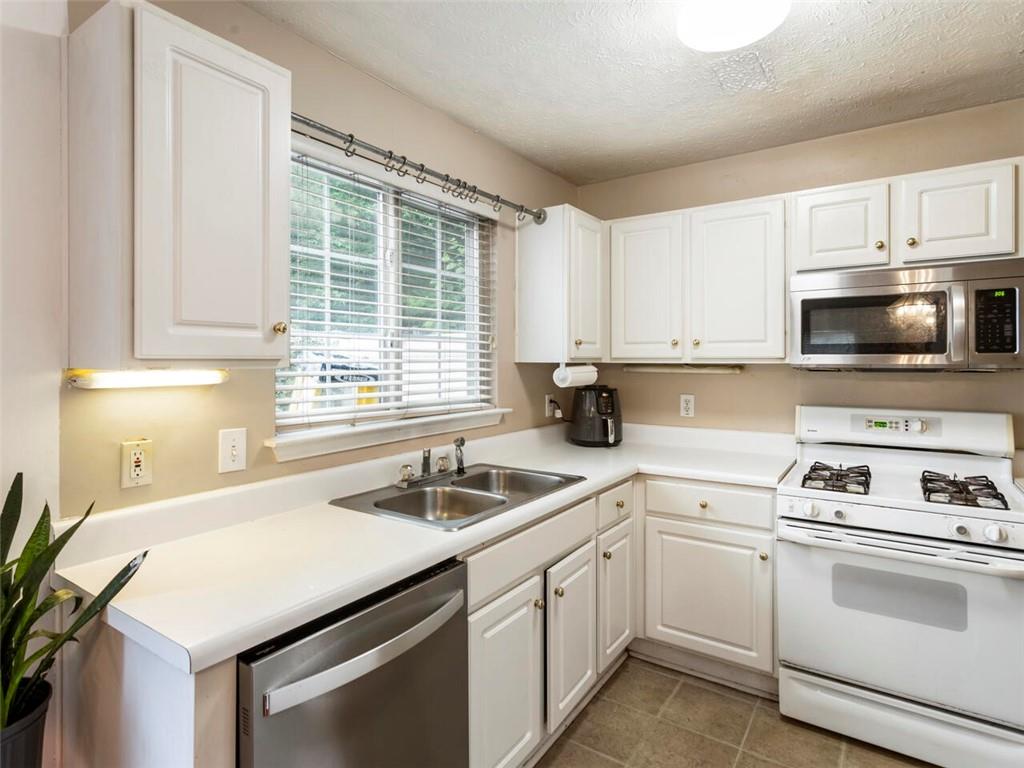 364 Windcroft Circle NW