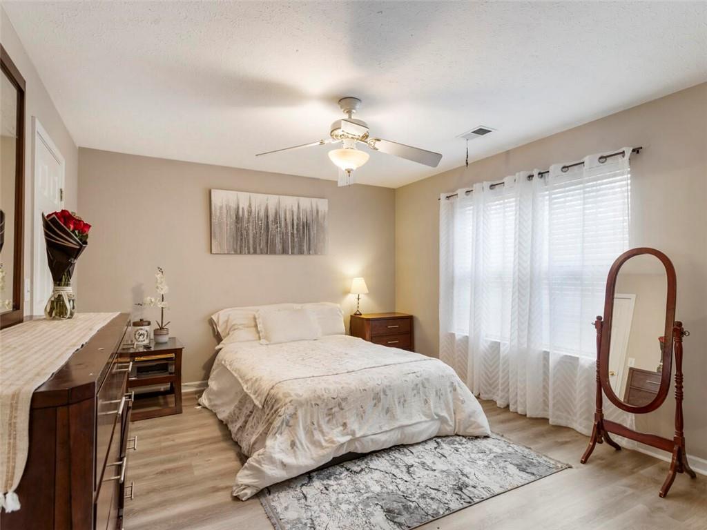 364 Windcroft Circle NW